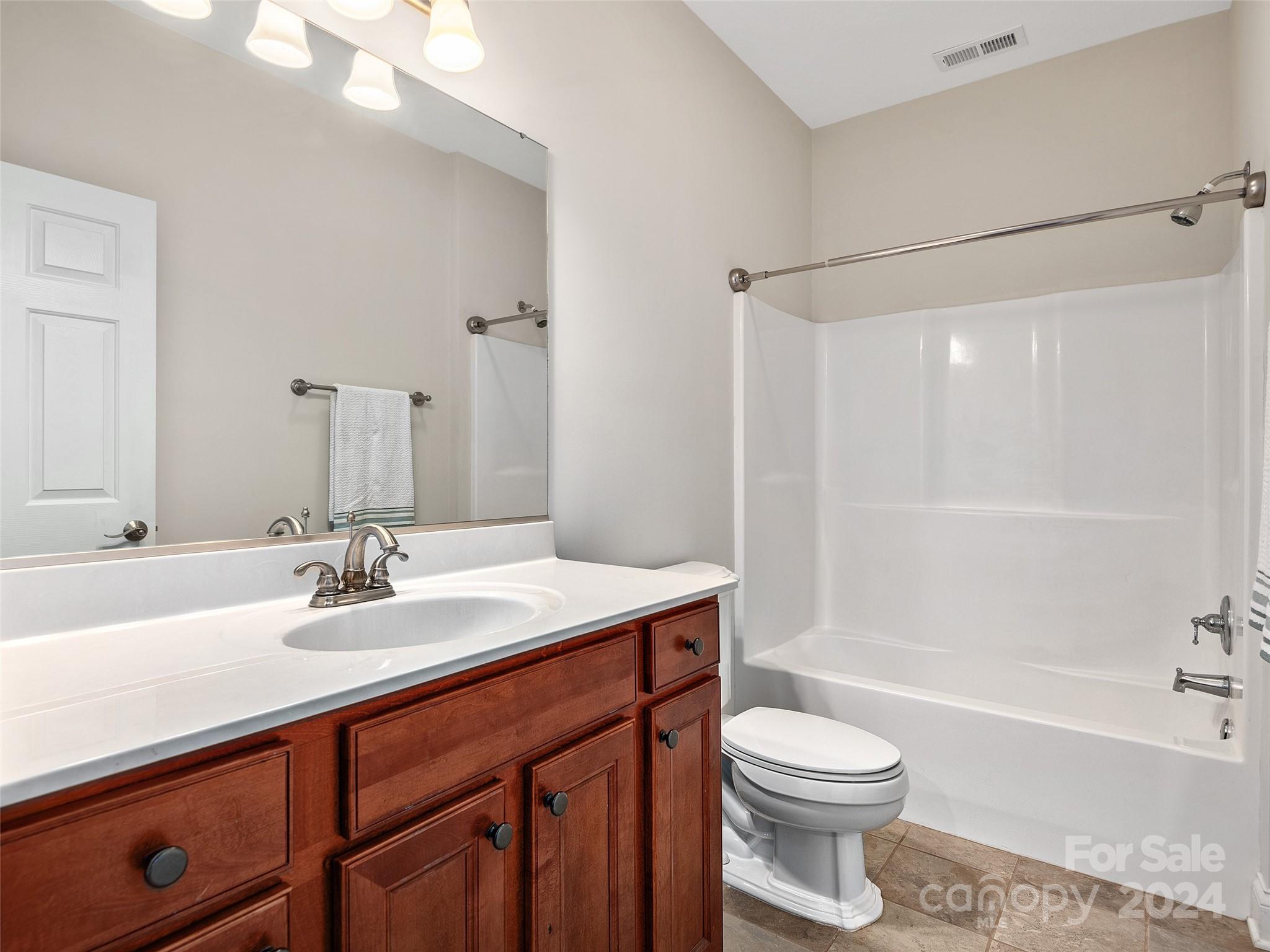 8 Old Farm House Road