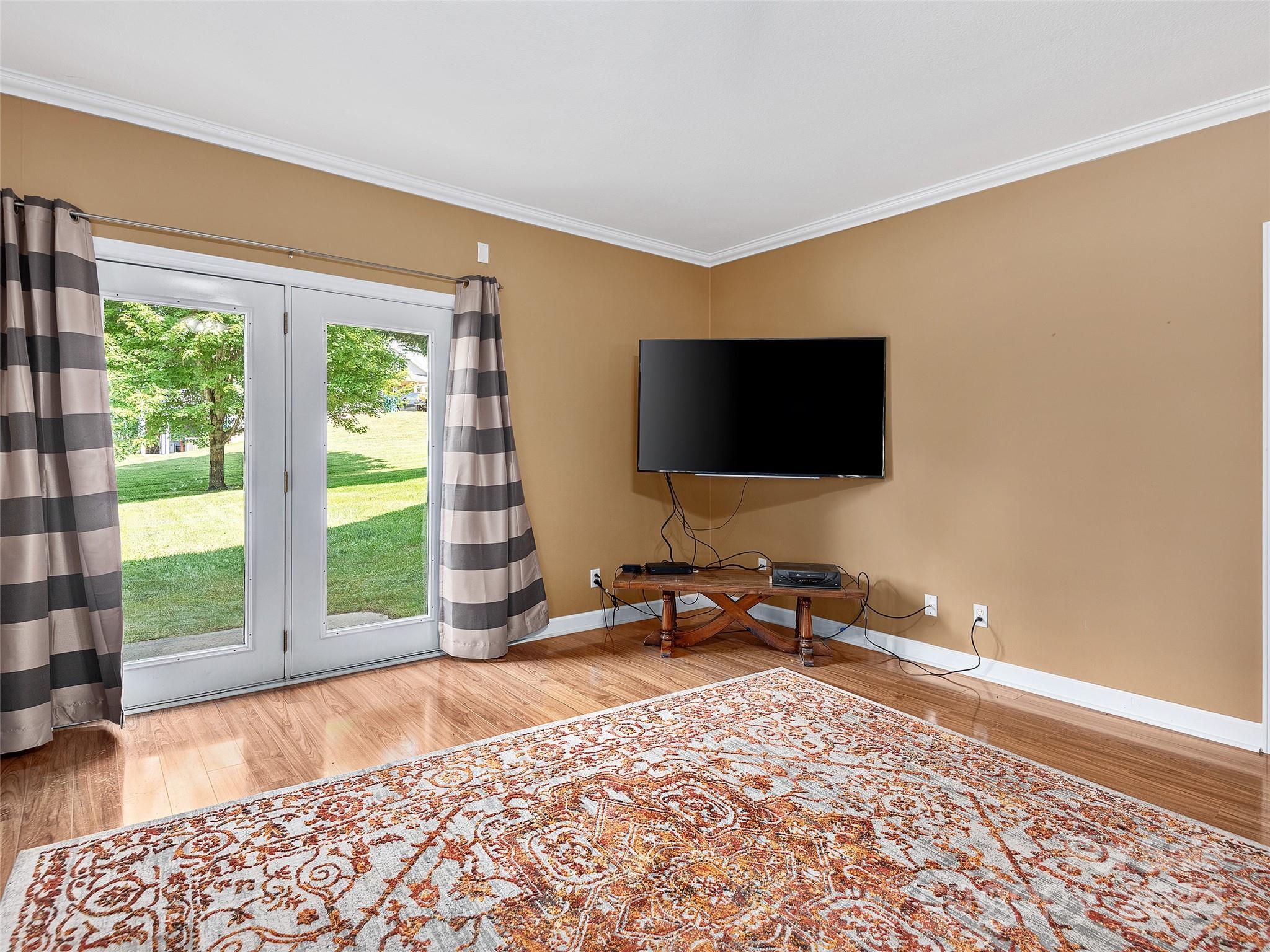 8 Old Farm House Road