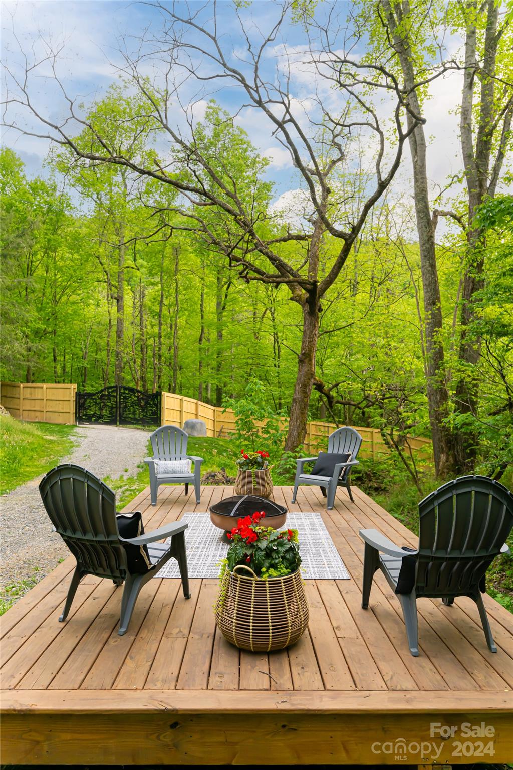 360 Blackberry Inn Road