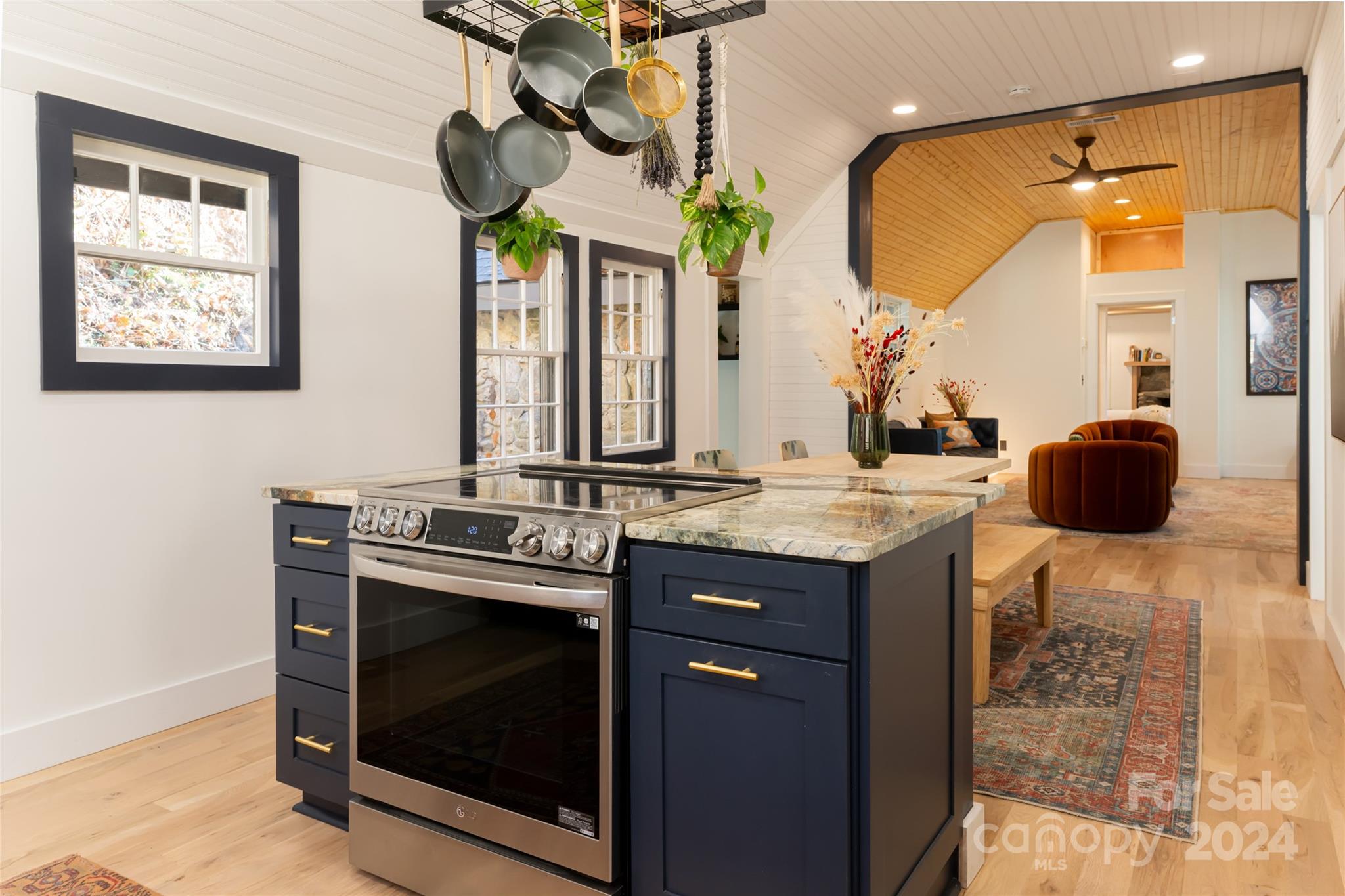 360 Blackberry Inn Road