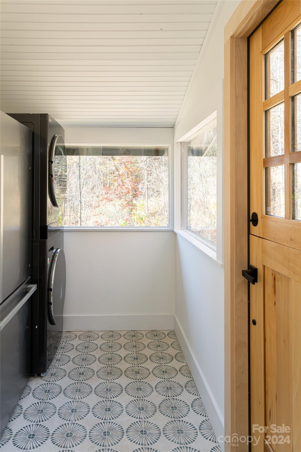 360 Blackberry Inn Road