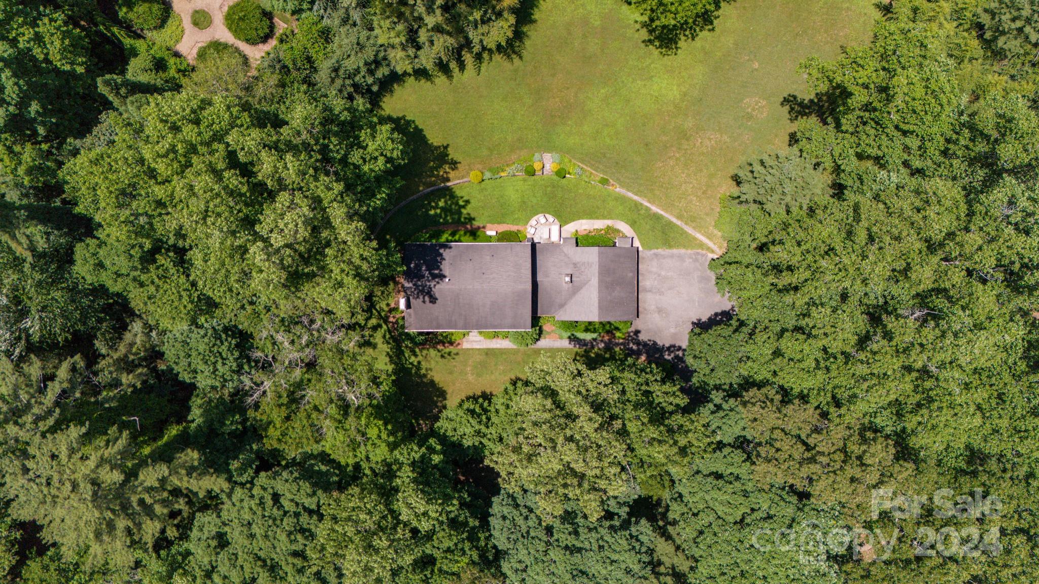 13 Forest Road