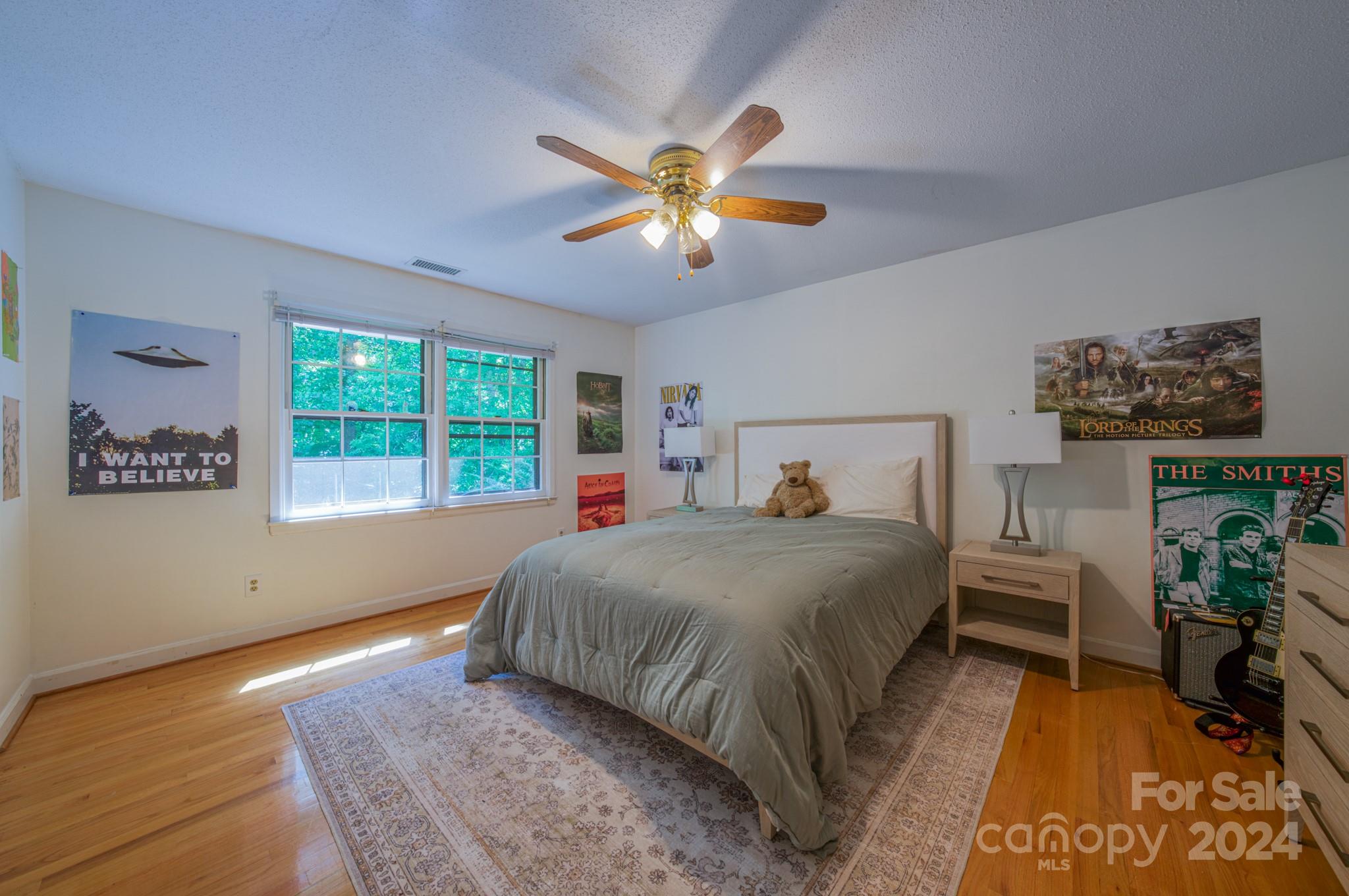 13 Forest Road