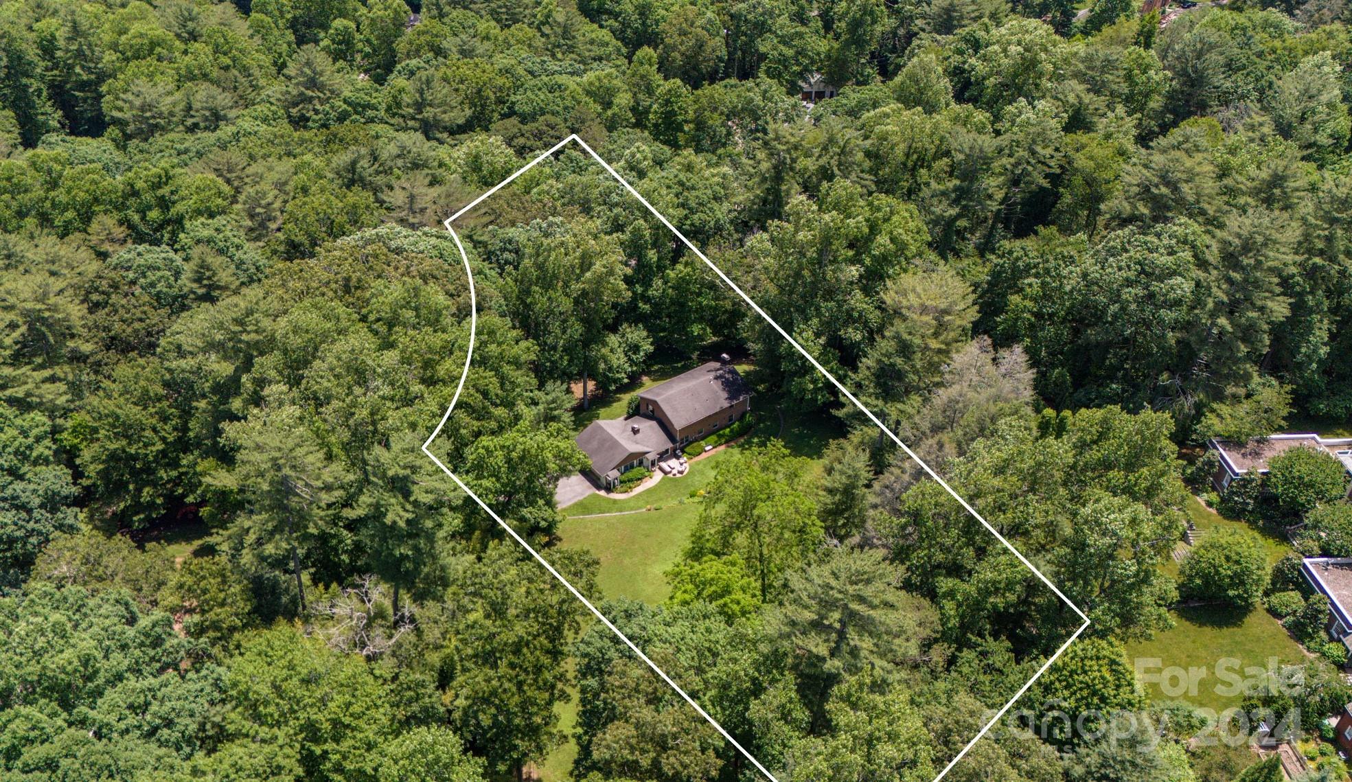 13 Forest Road