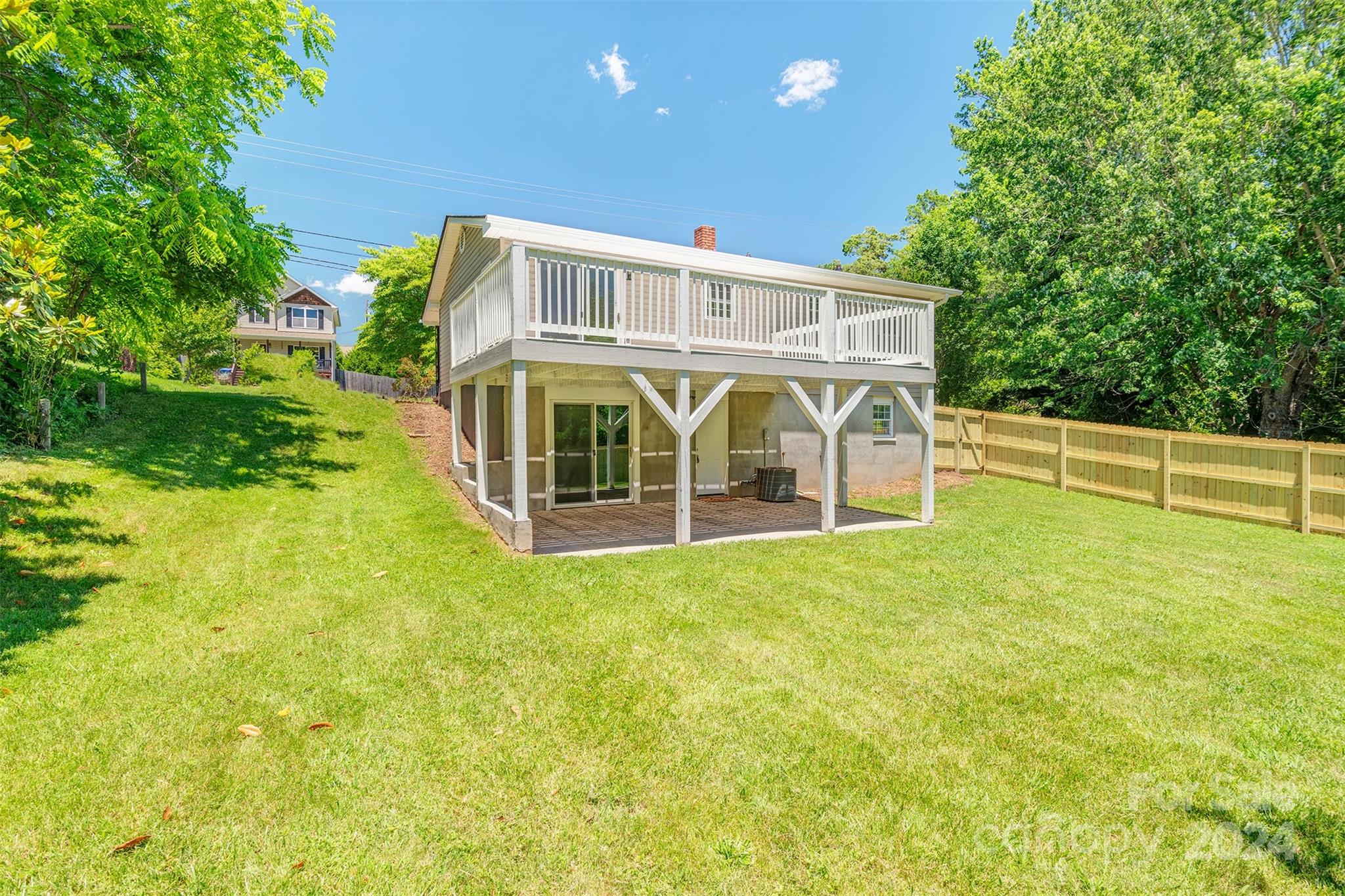 662 Sand Hill Road