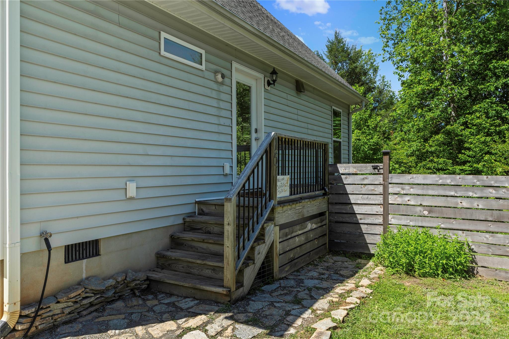 15 Darley Trail