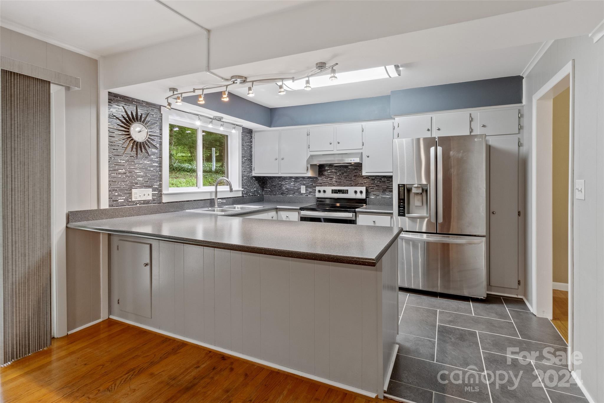 125 Woodland Hills Road