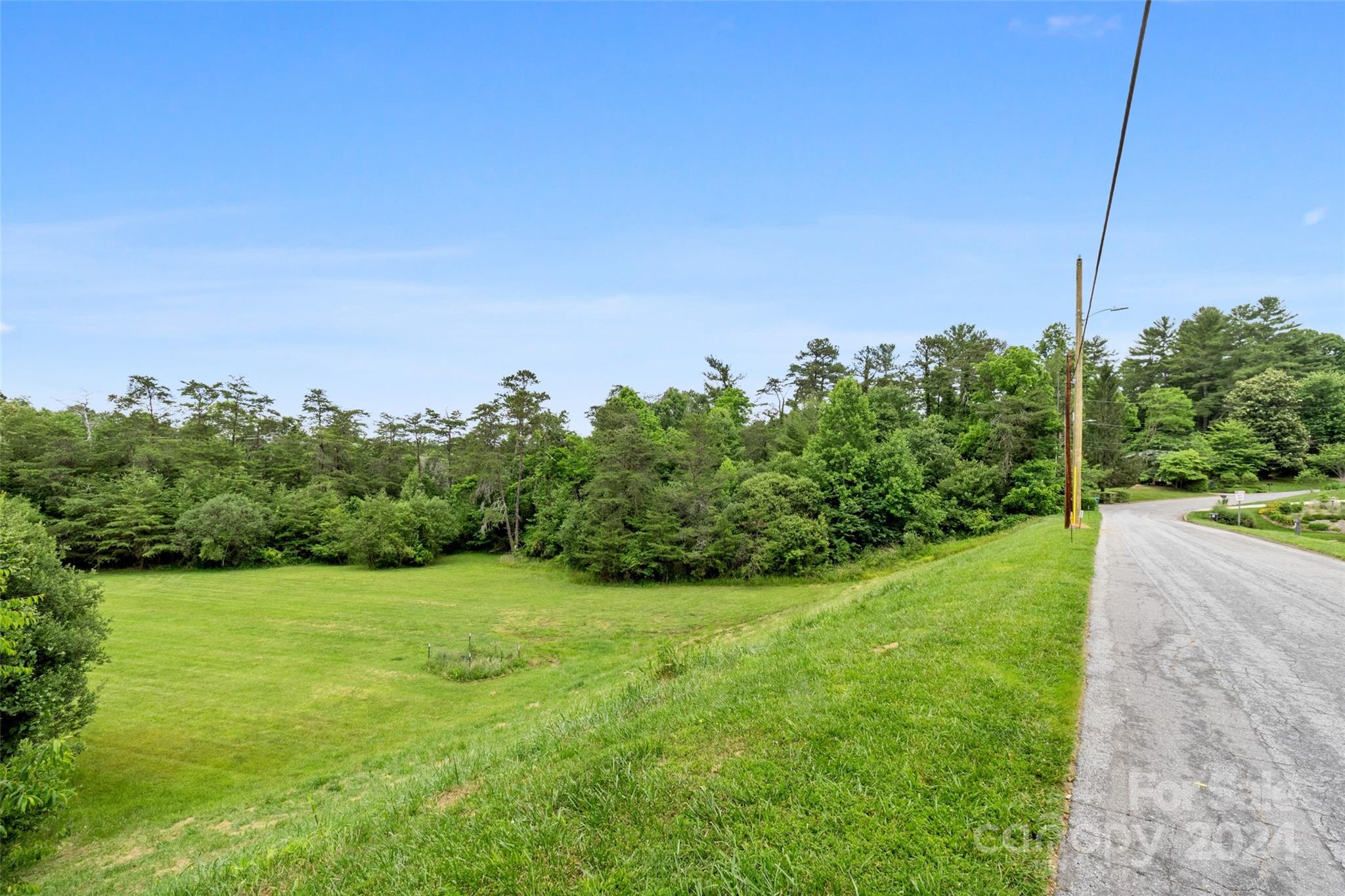 125 Woodland Hills Road