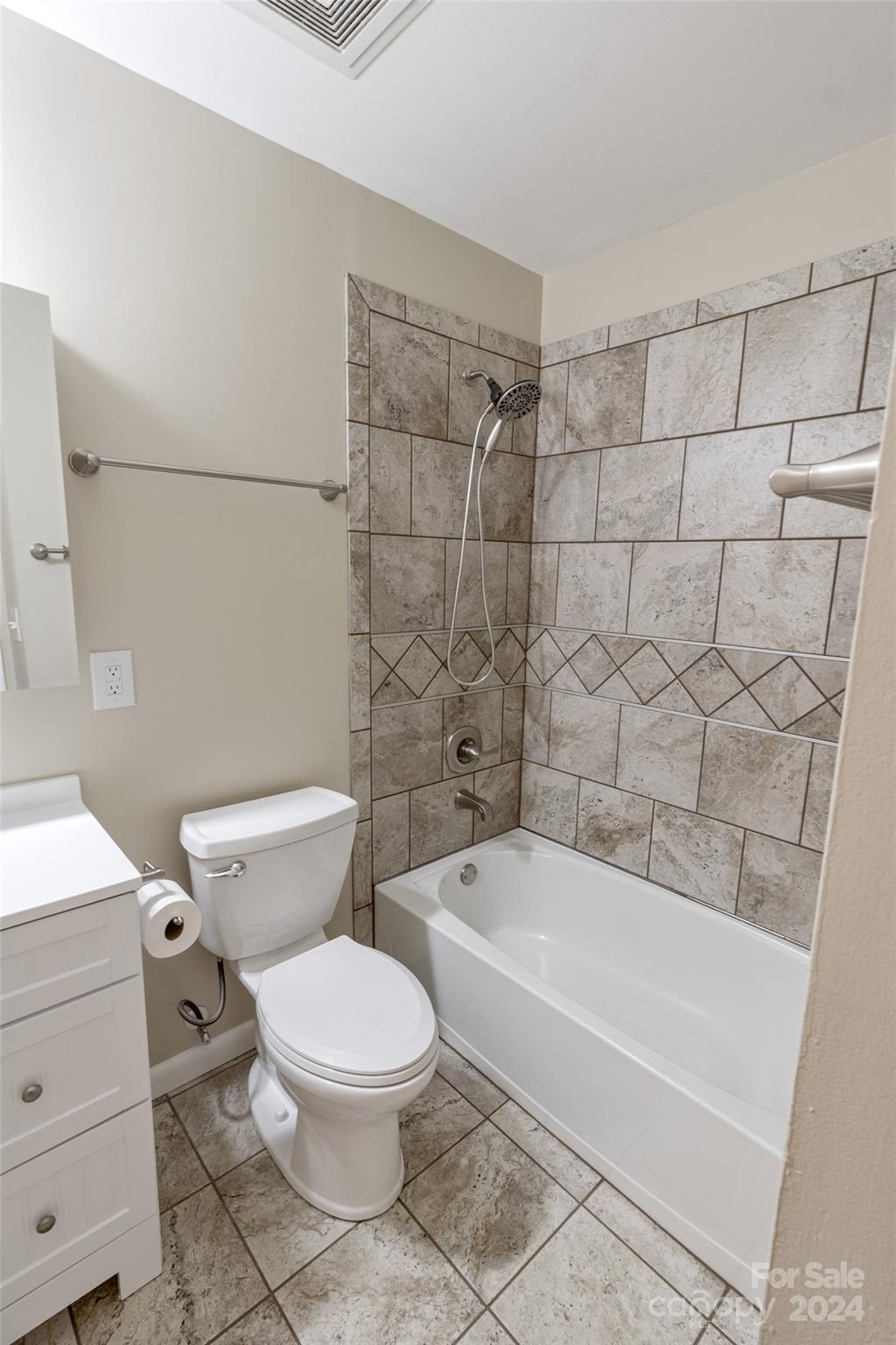 125 Woodland Hills Road