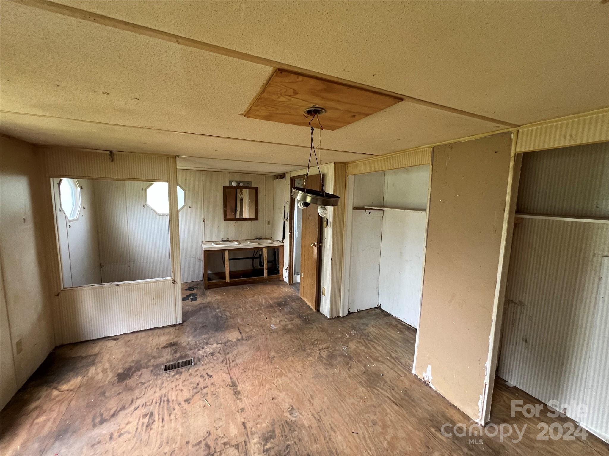 434 Justice Ridge Road