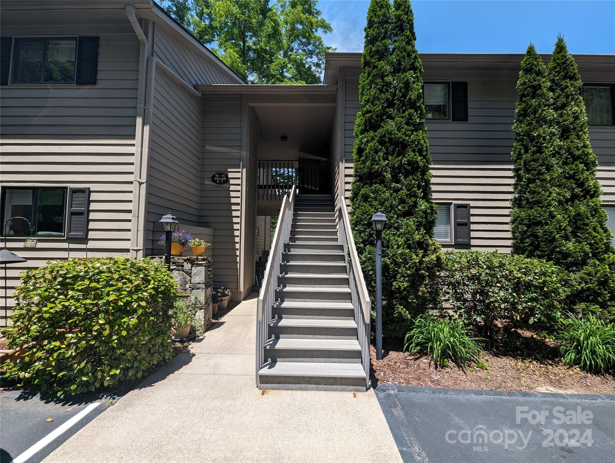 47 Lake Drive Unit: K15