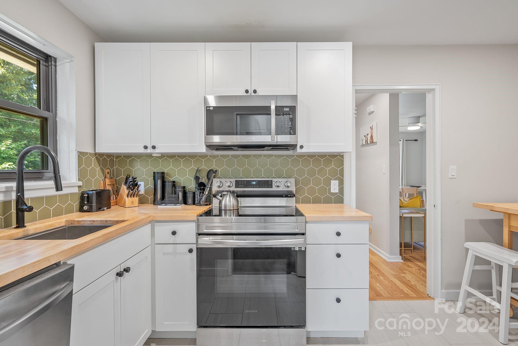 615 Biltmore Avenue Unit: F12