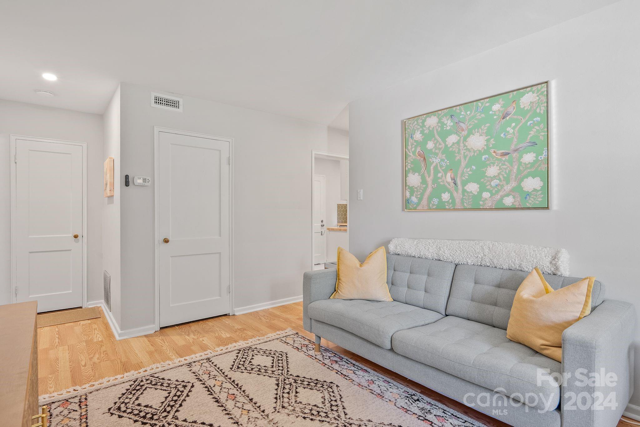 615 Biltmore Avenue Unit: F12