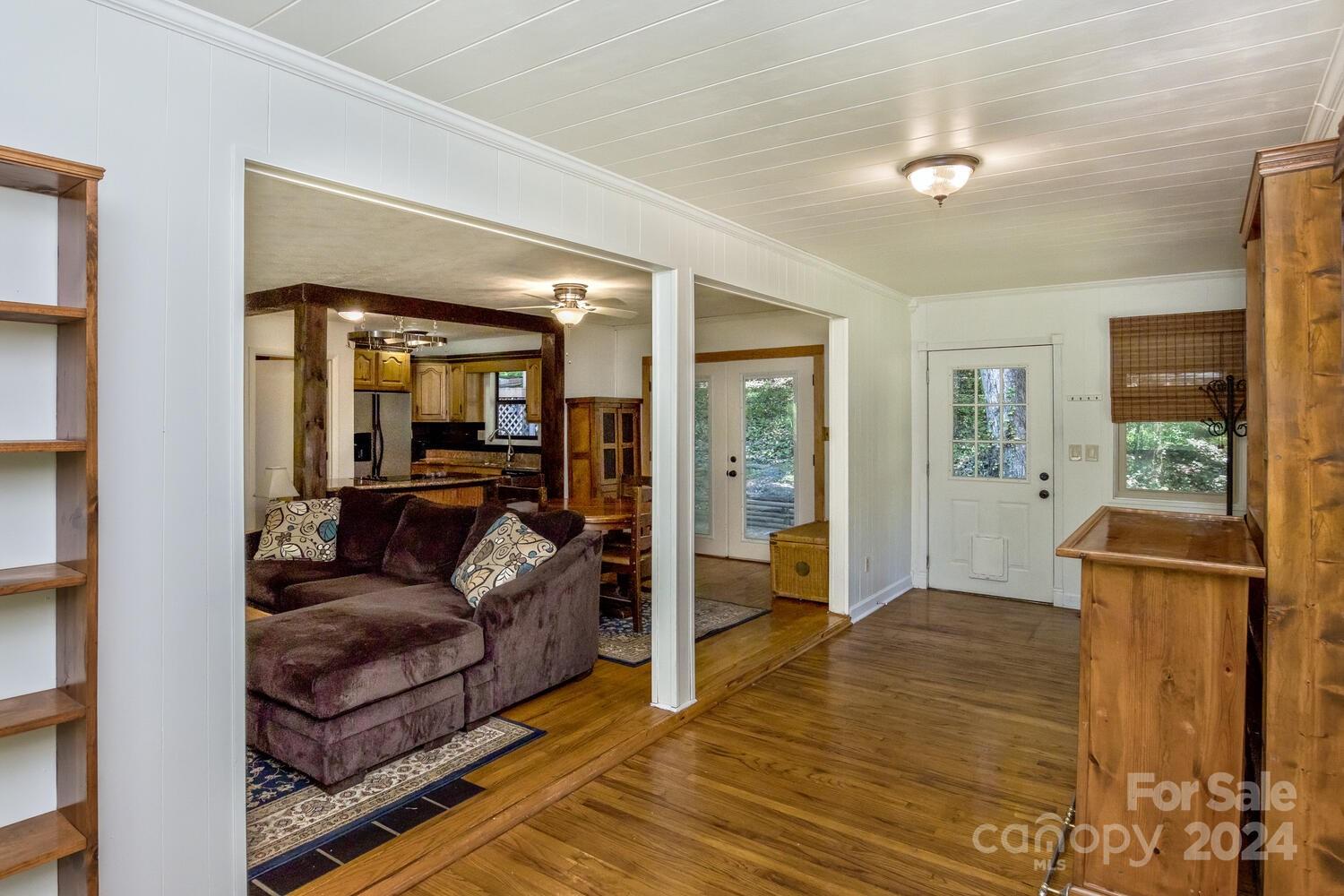 471 Curtis Creek Road