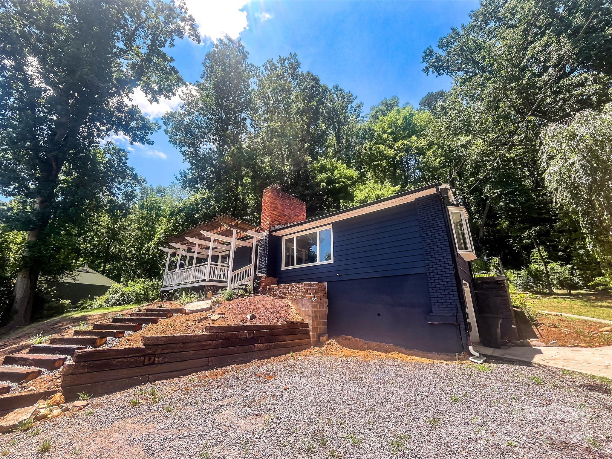 415 Royal Pines Drive