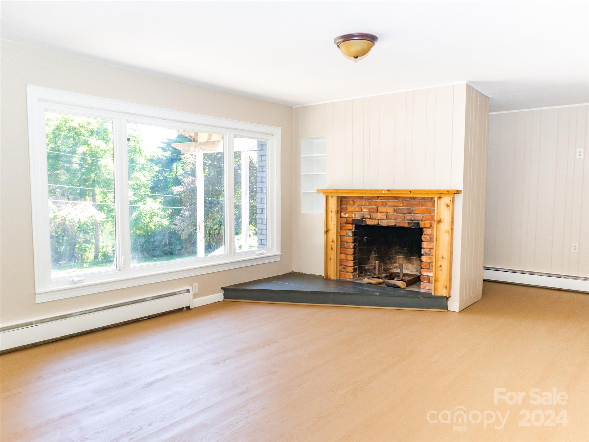 415 Royal Pines Drive