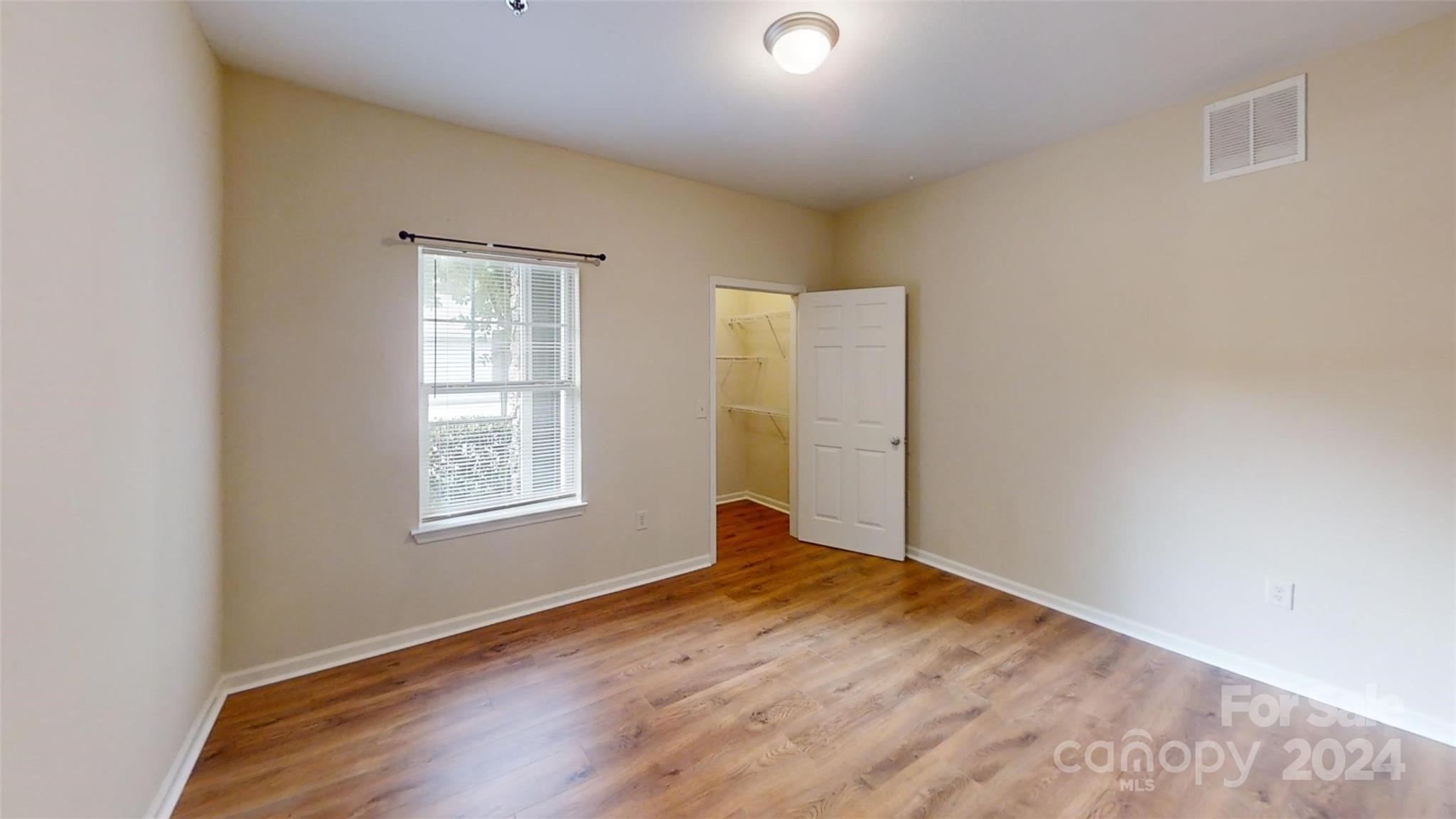700 Vista Lake Drive Unit: 101