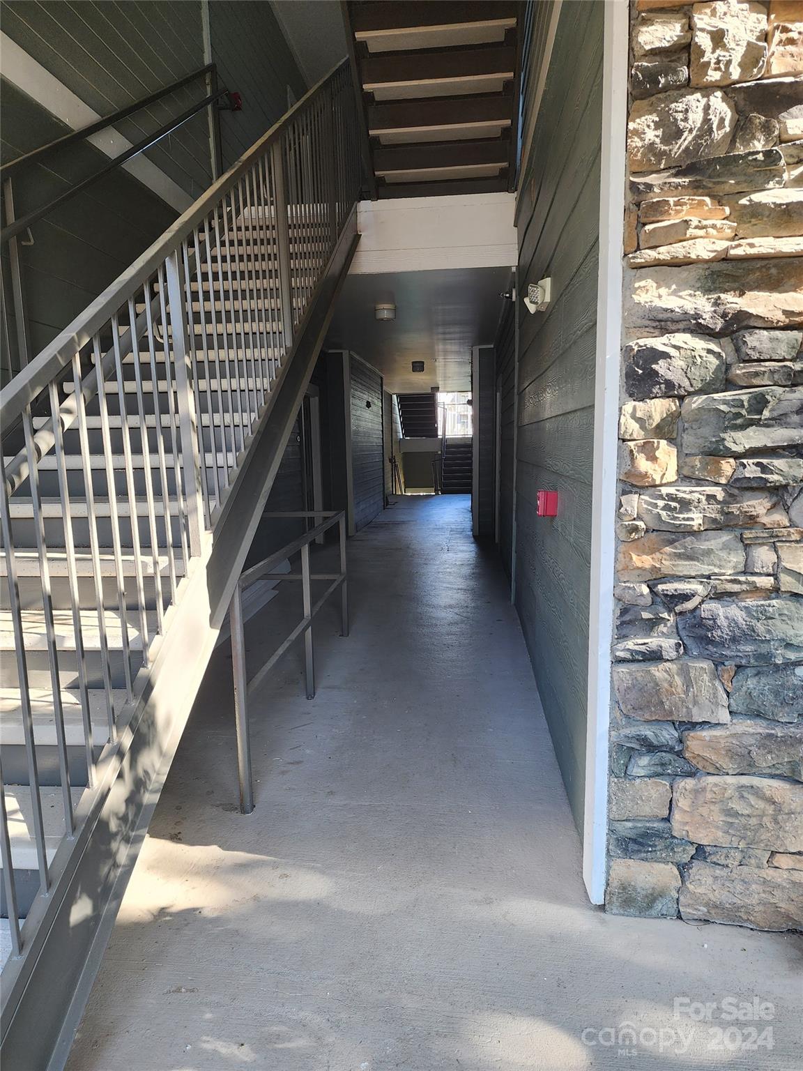 700 Vista Lake Drive Unit: 101