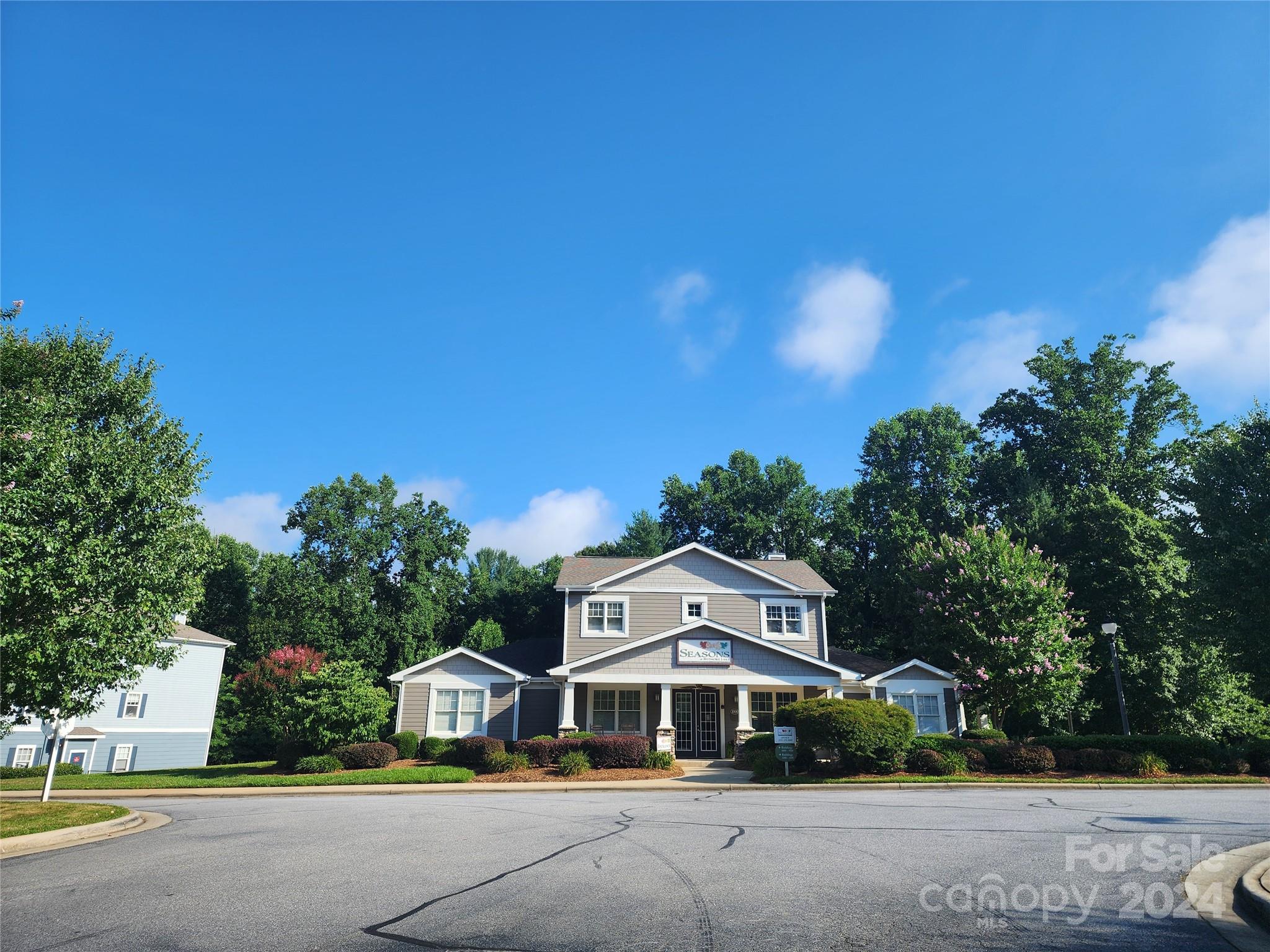 700 Vista Lake Drive Unit: 101