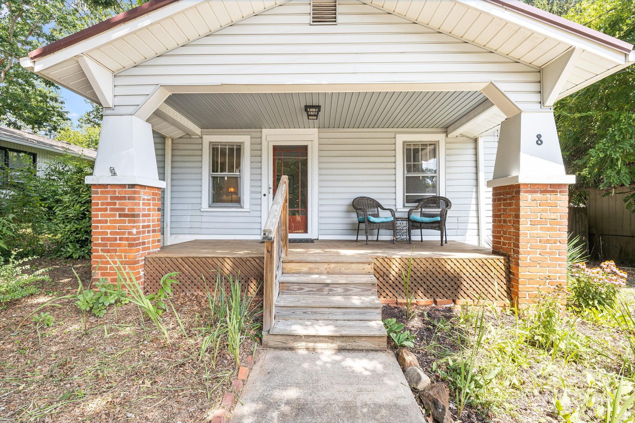 8 Trotter Place