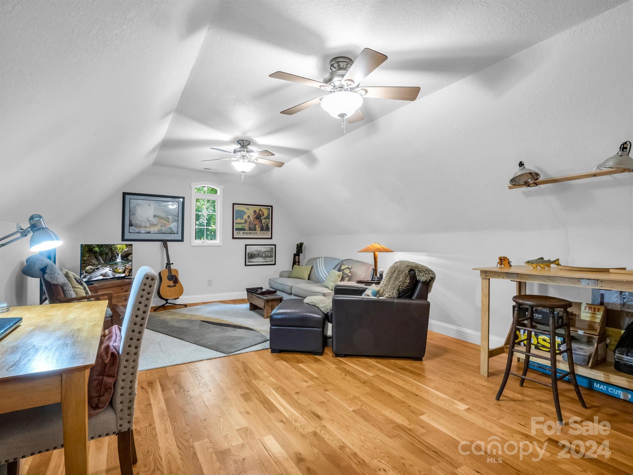 33 Willow Place Circle