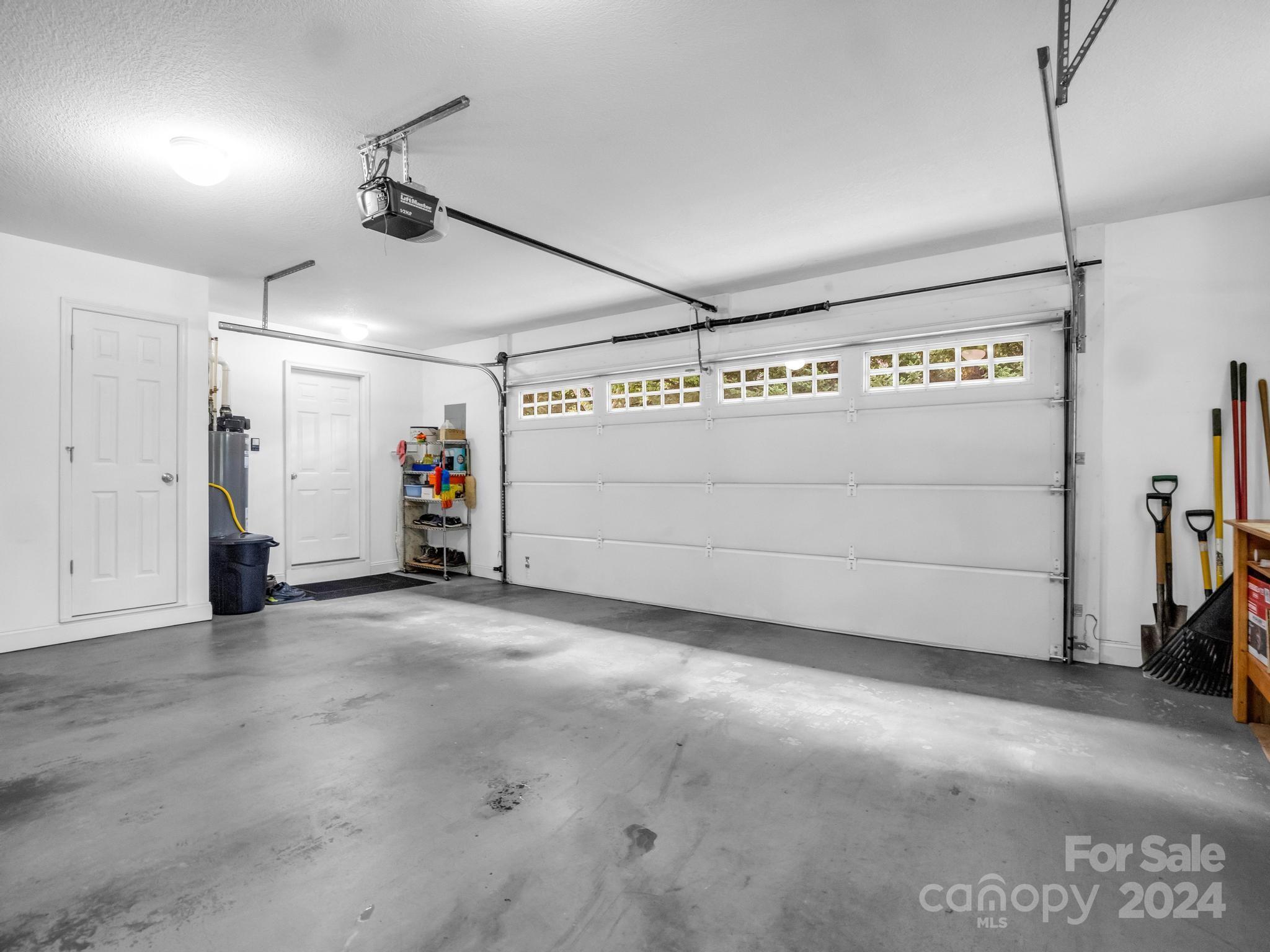 33 Willow Place Circle