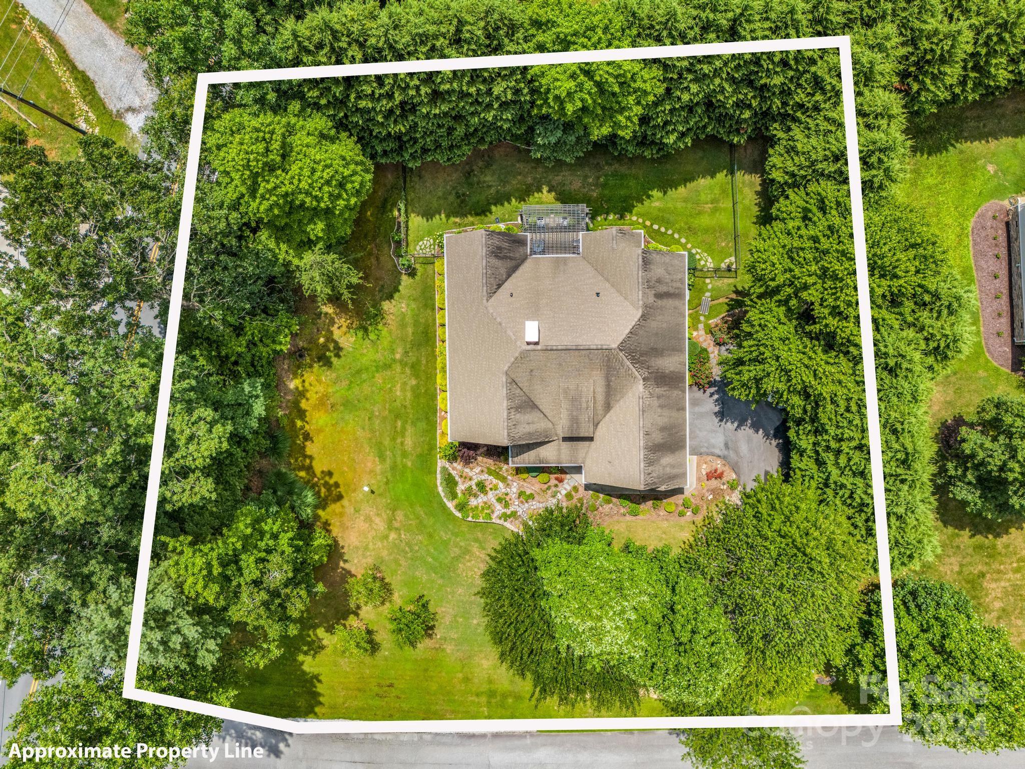 33 Willow Place Circle