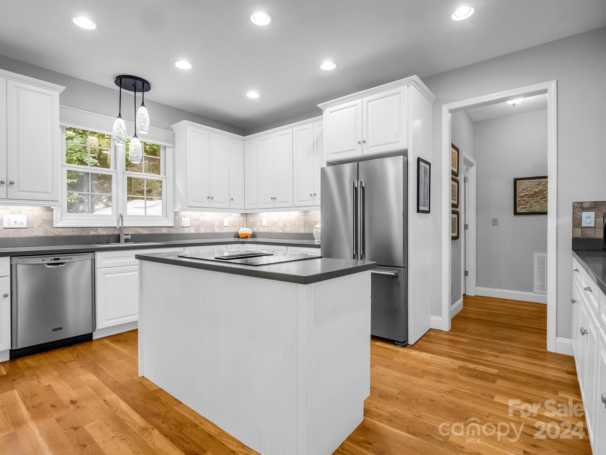 33 Willow Place Circle