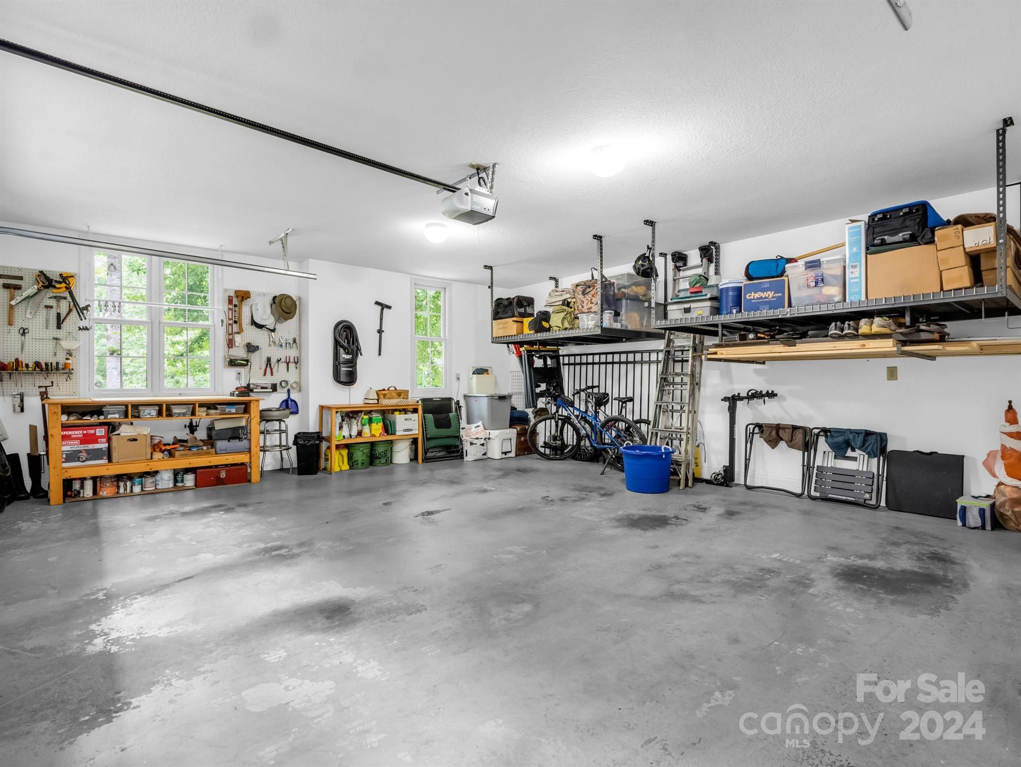 33 Willow Place Circle