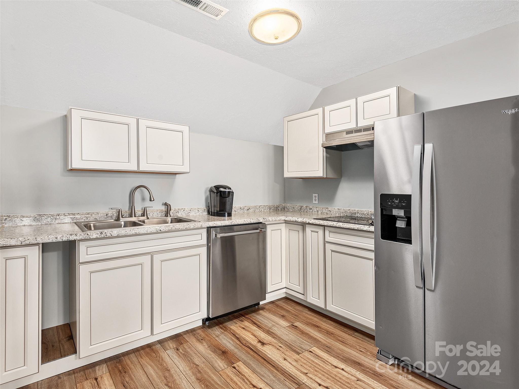 22 Vineyard Hill Drive