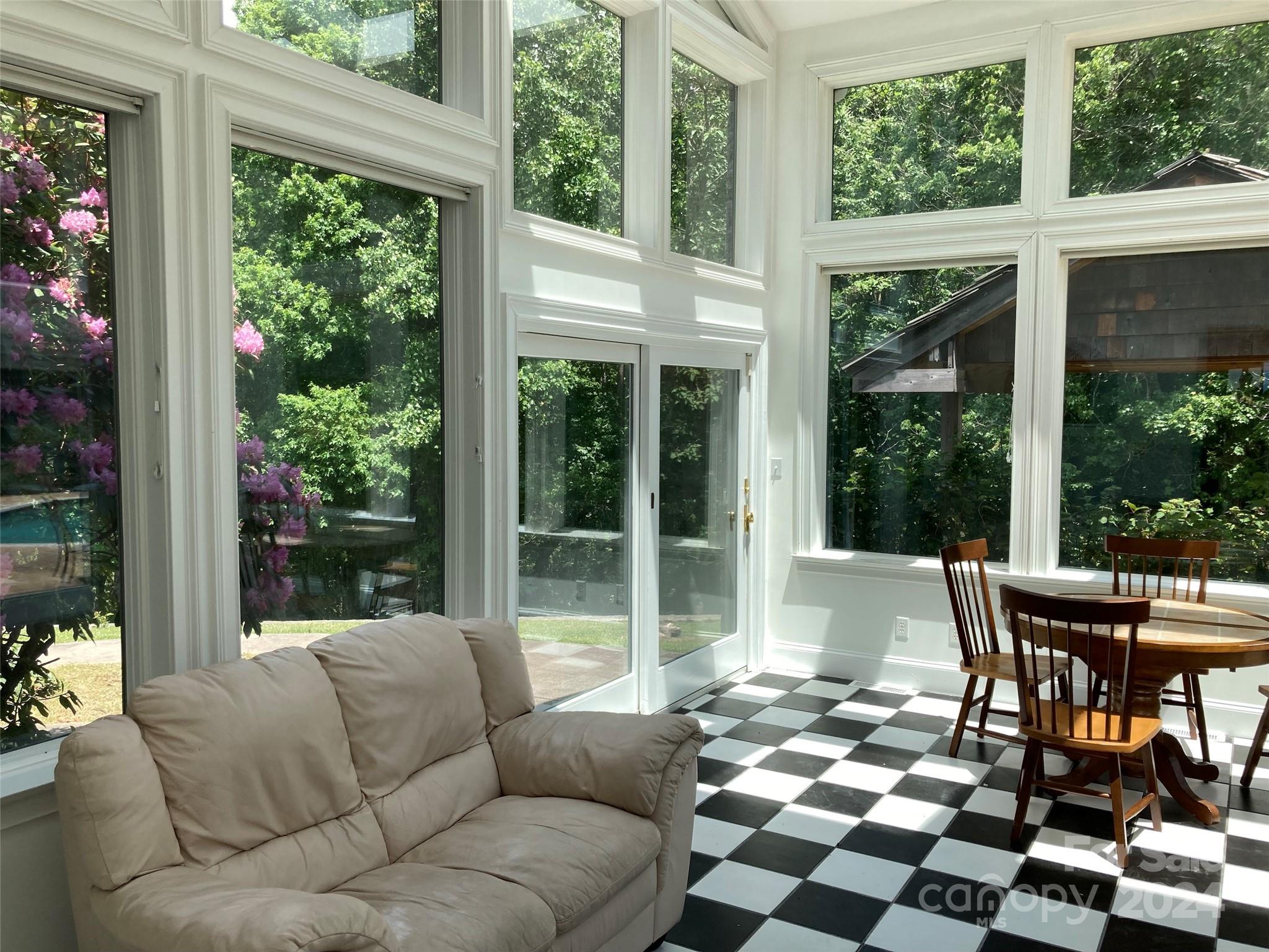 22 Vineyard Hill Drive