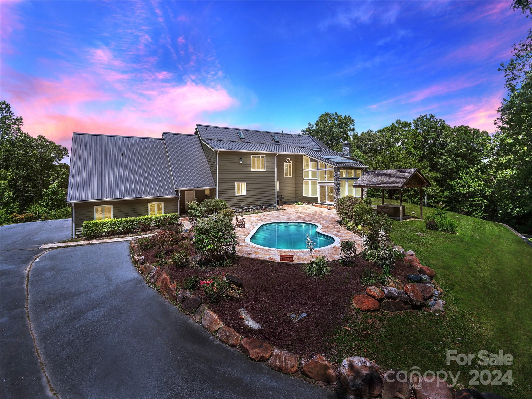 22 Vineyard Hill Drive