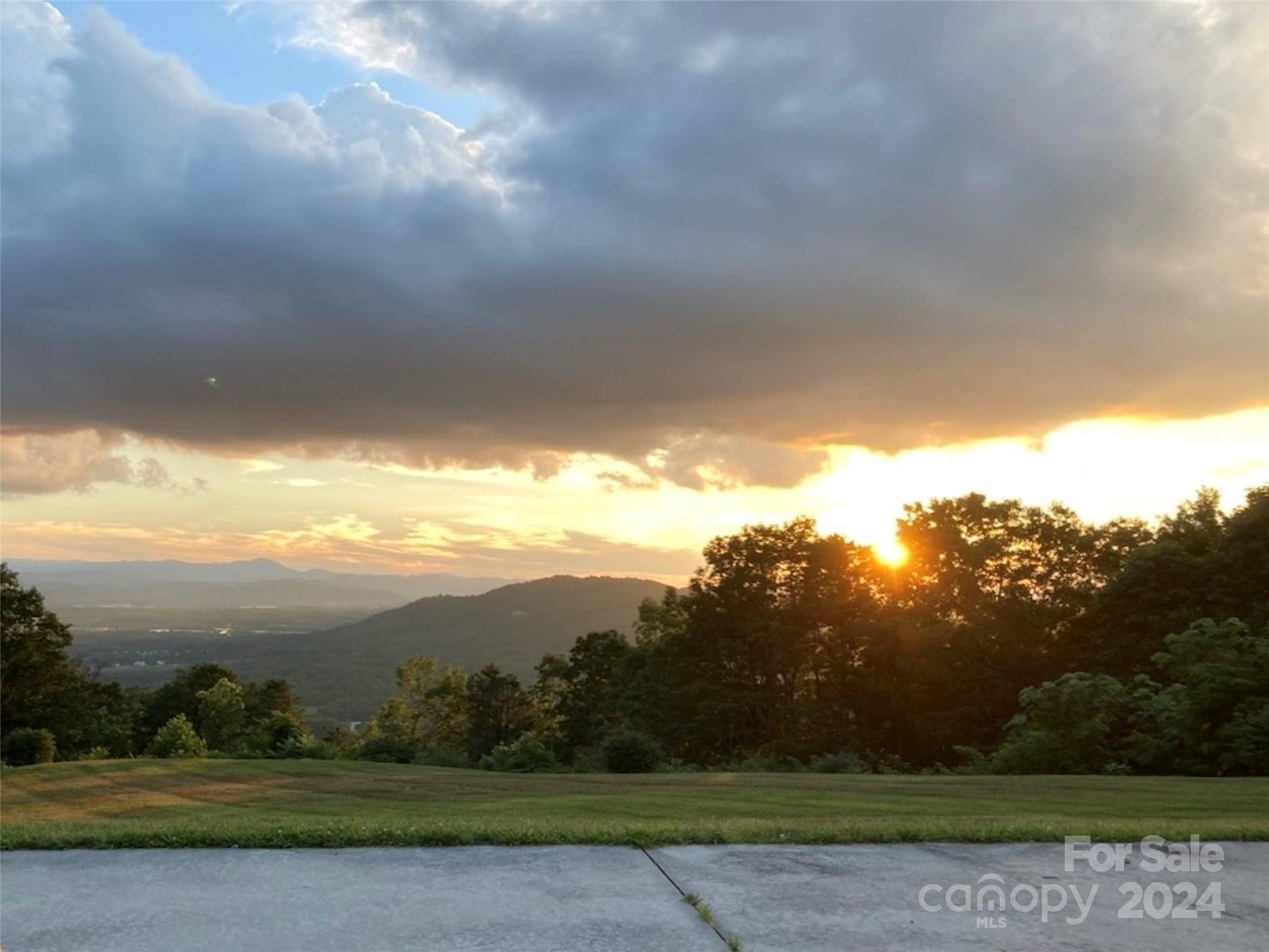 22 Vineyard Hill Drive