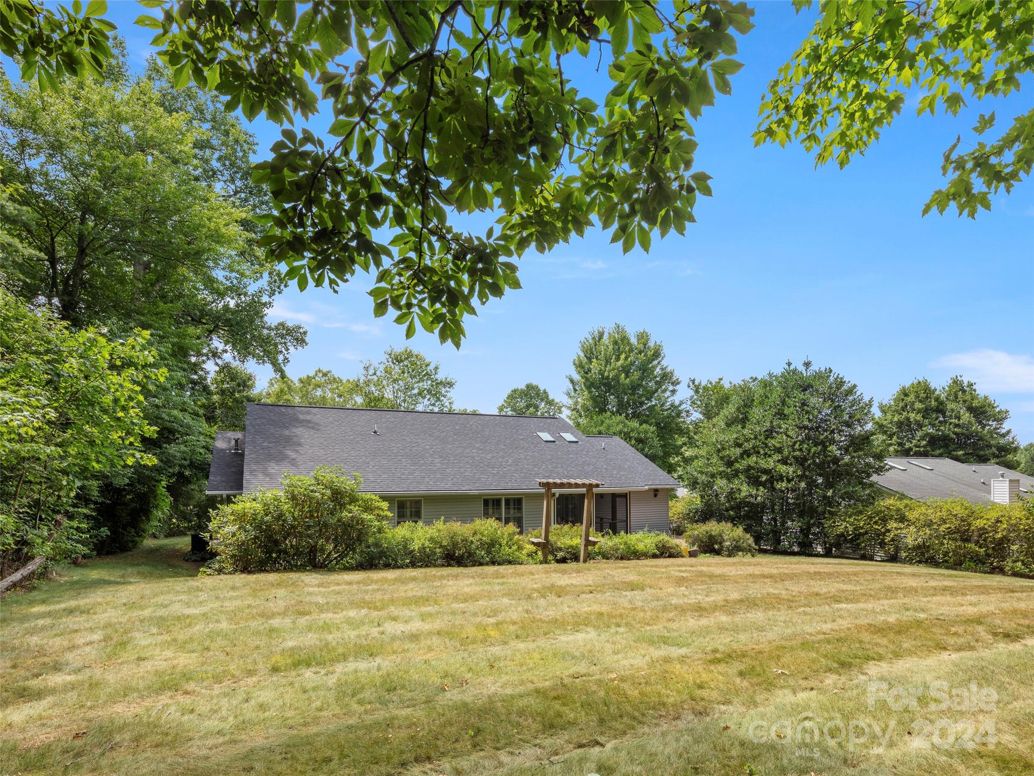 53 Forest Lake Drive