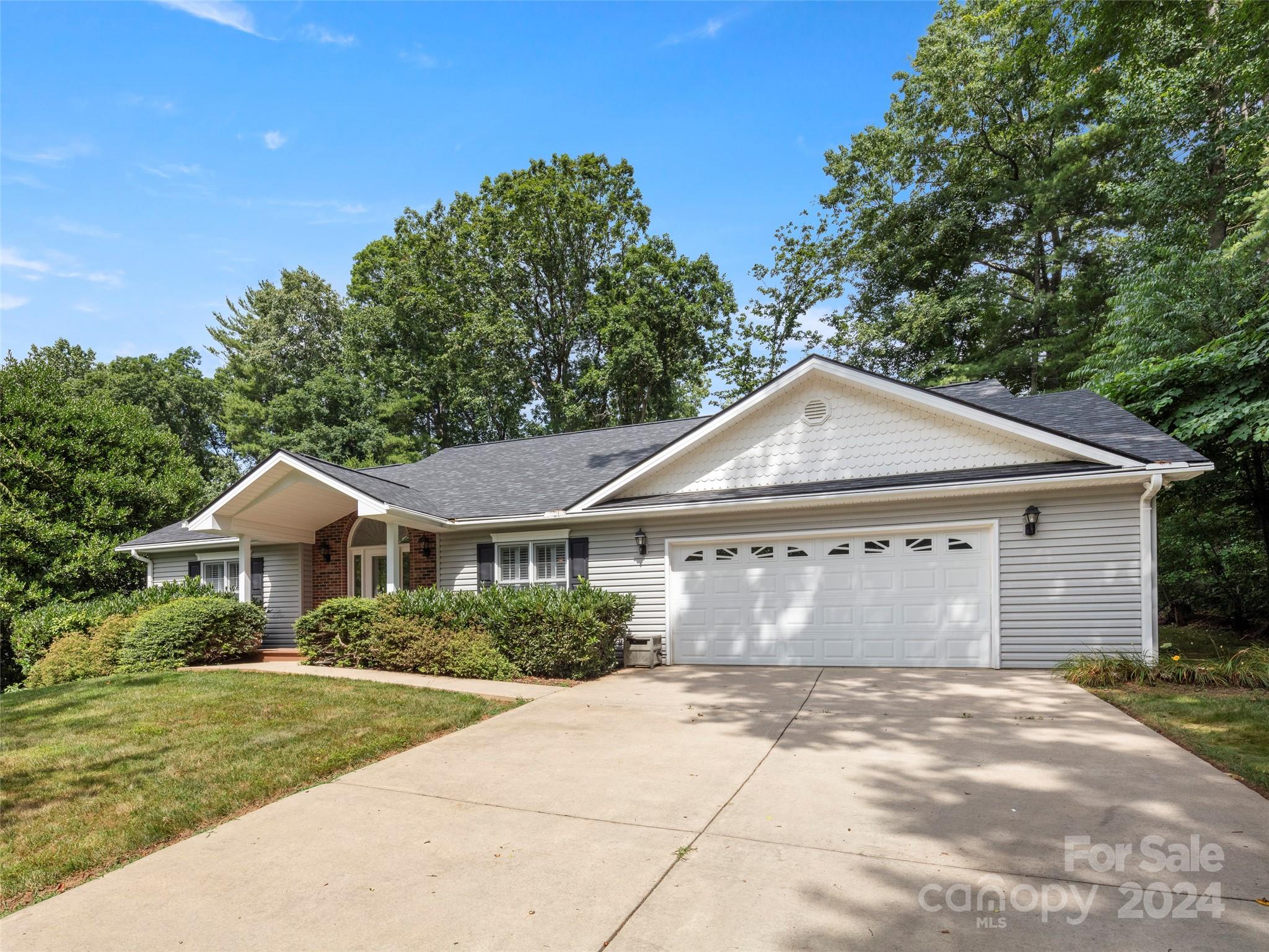 53 Forest Lake Drive