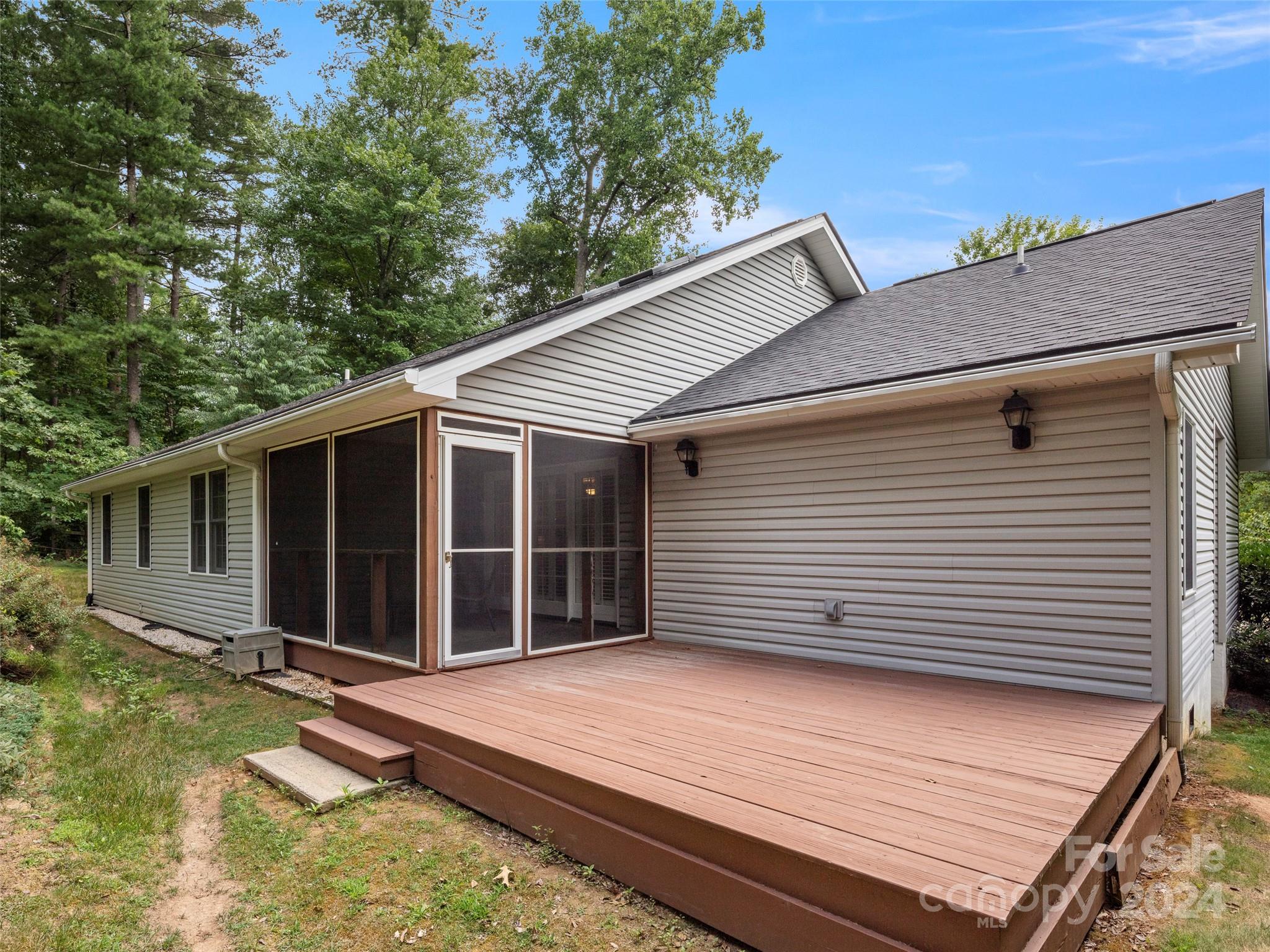 53 Forest Lake Drive