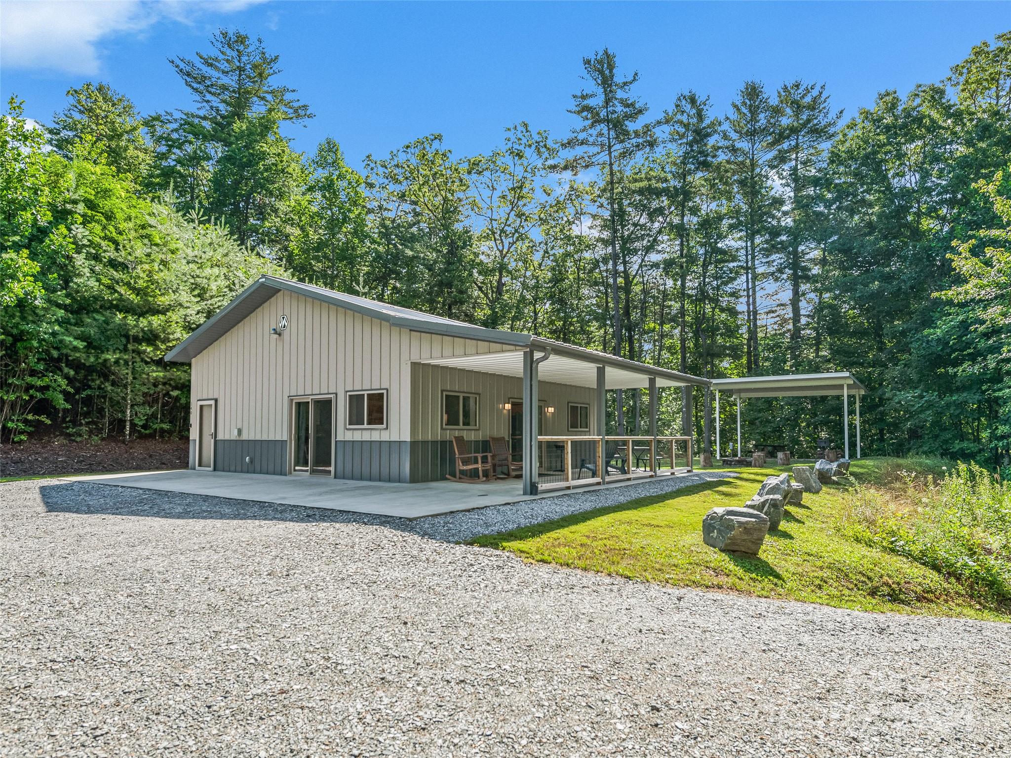 134 & 140 Hawksnest Drive