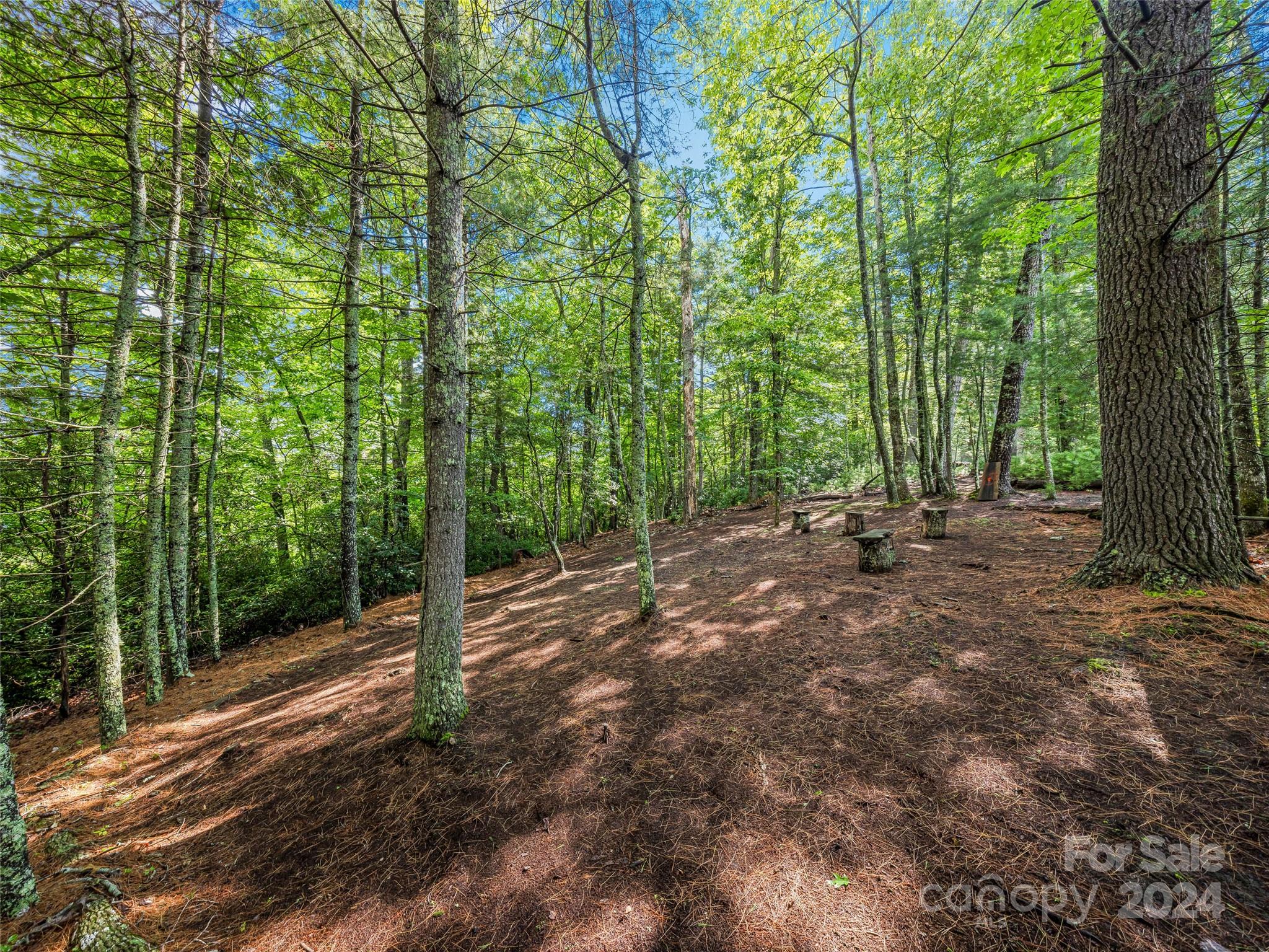 134 & 140 Hawksnest Drive