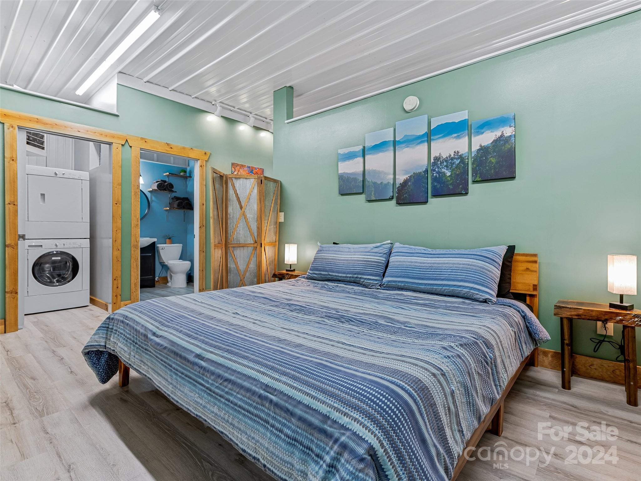 134 & 140 Hawksnest Drive