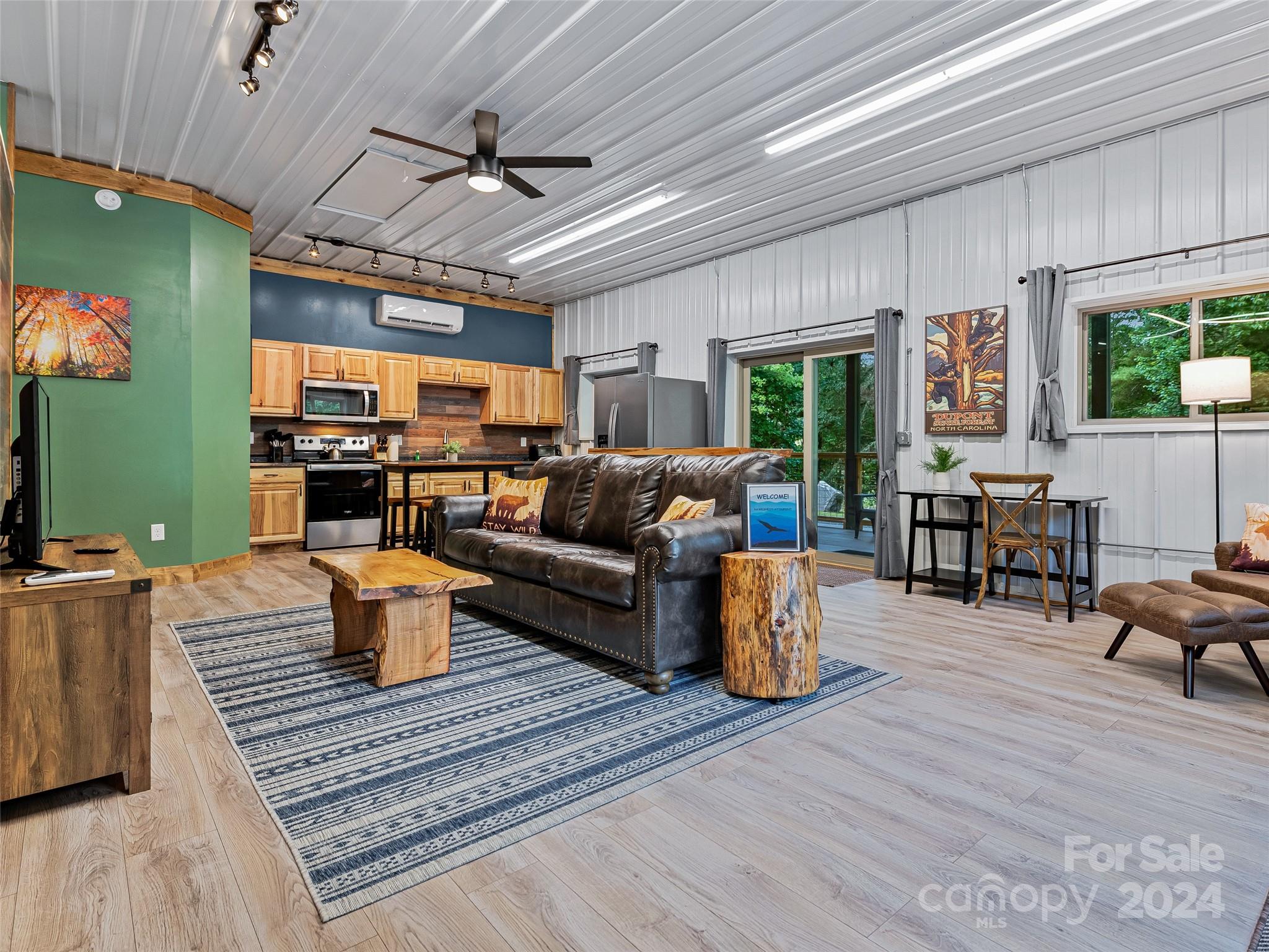 134 & 140 Hawksnest Drive