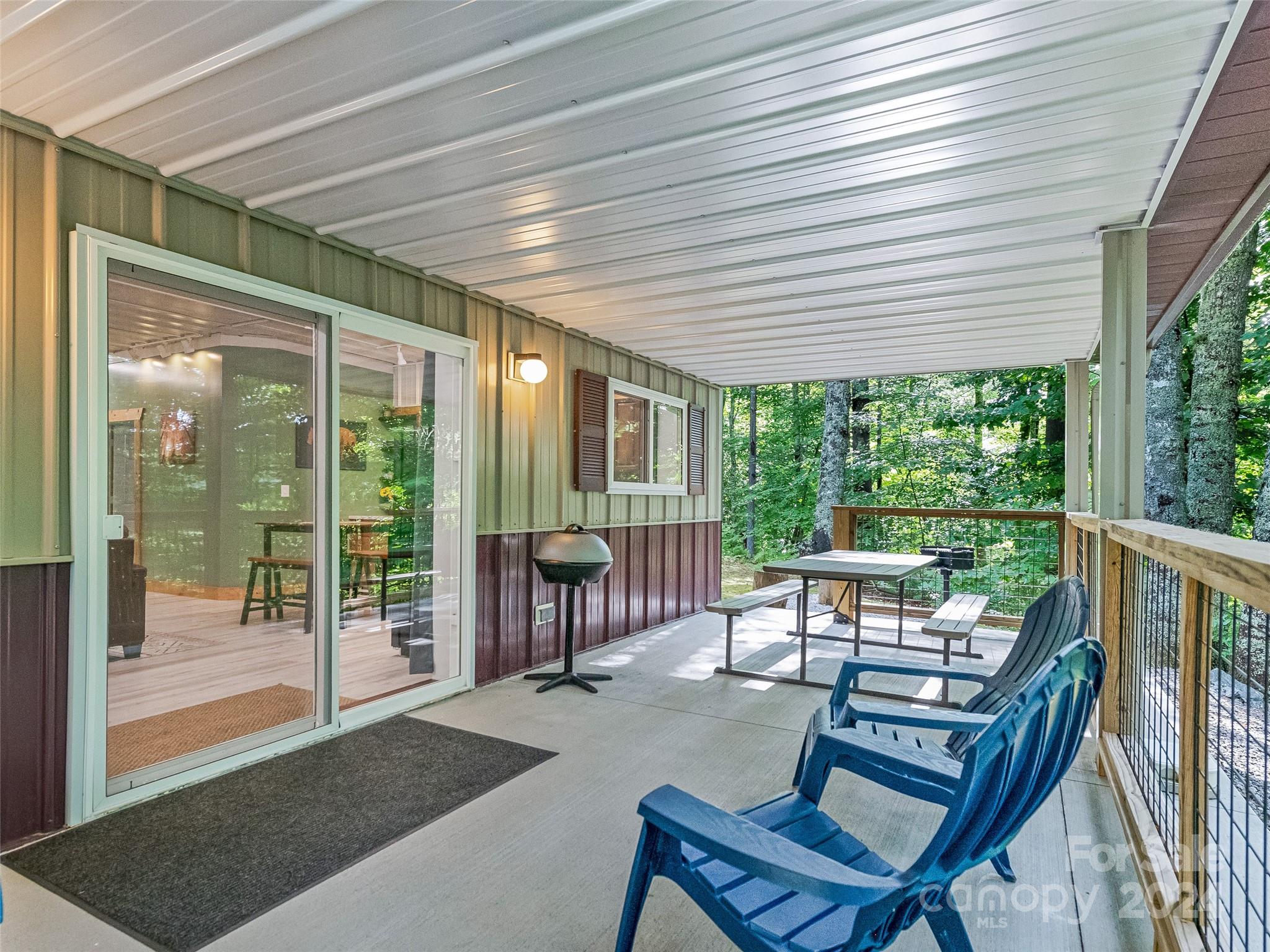 134 & 140 Hawksnest Drive