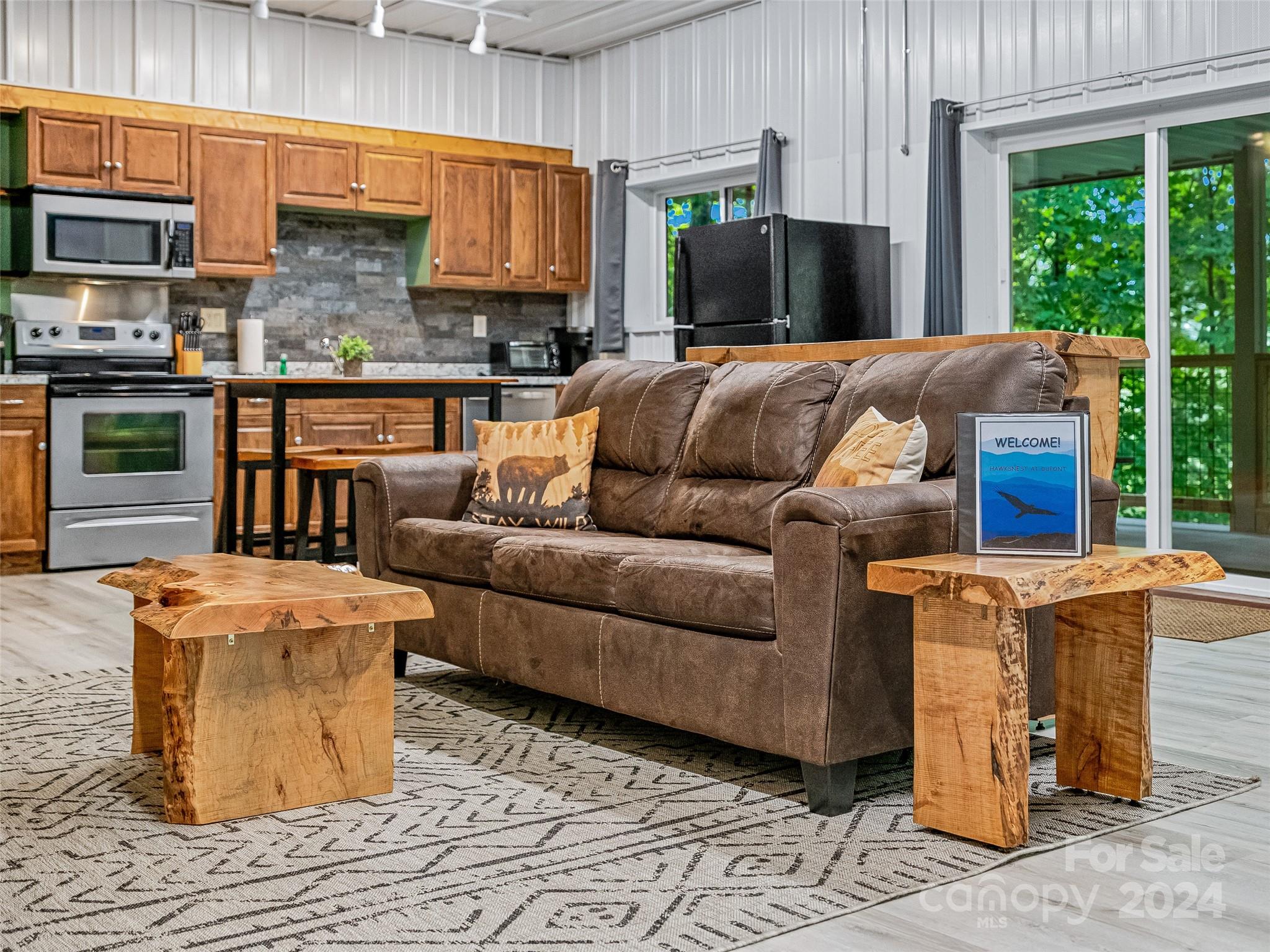 134 & 140 Hawksnest Drive