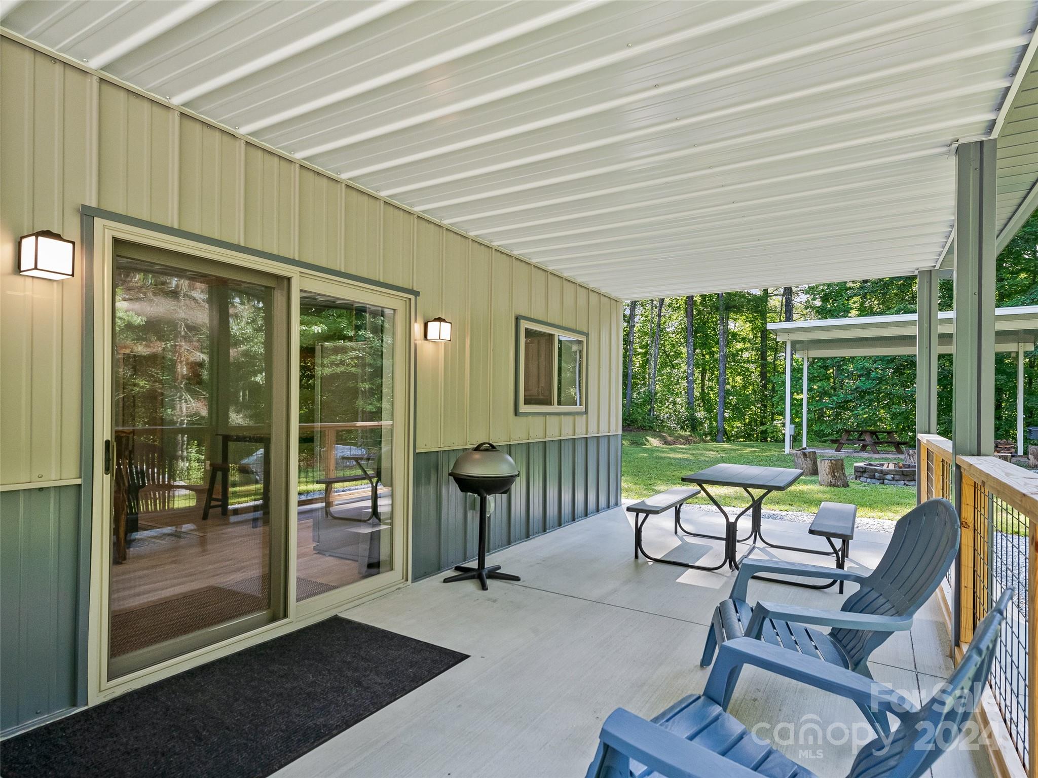 134 & 140 Hawksnest Drive