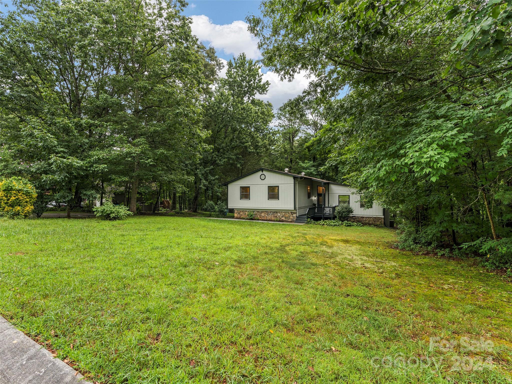 8 Jean Drive