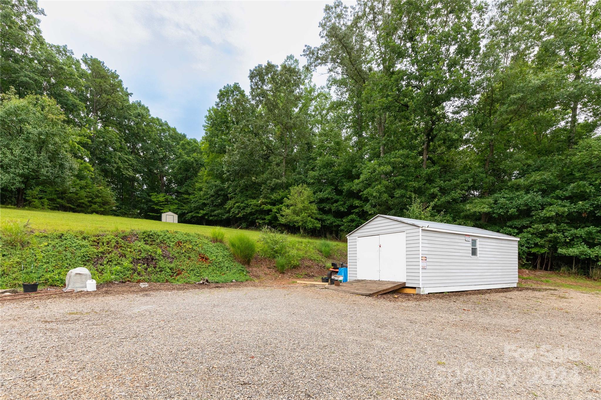 360 Beaverdam Loop Road