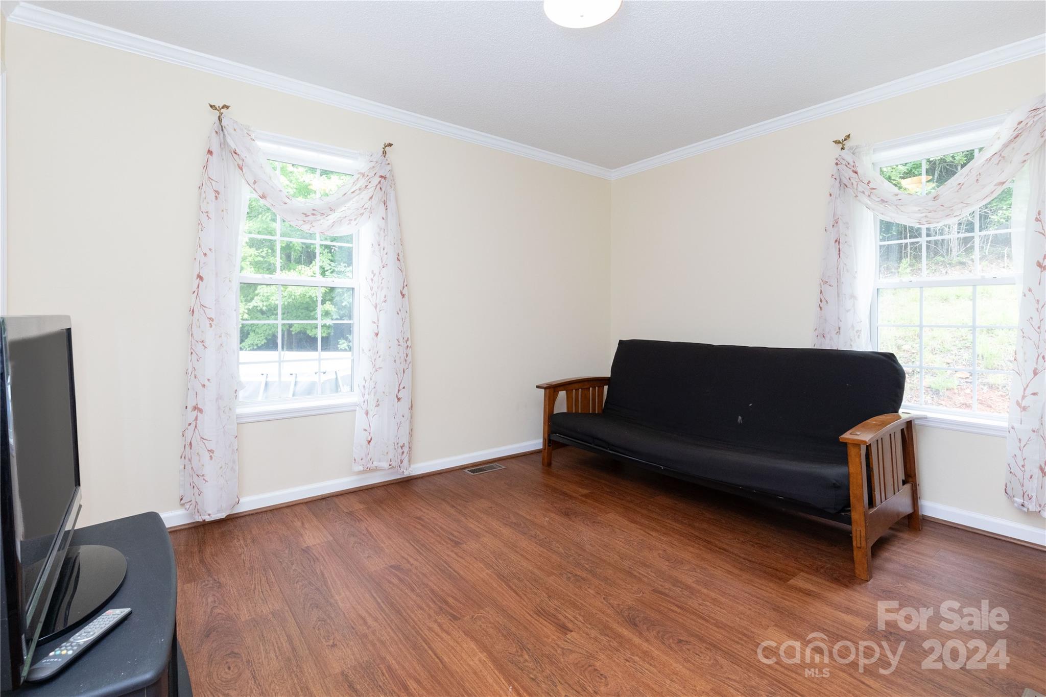 360 Beaverdam Loop Road