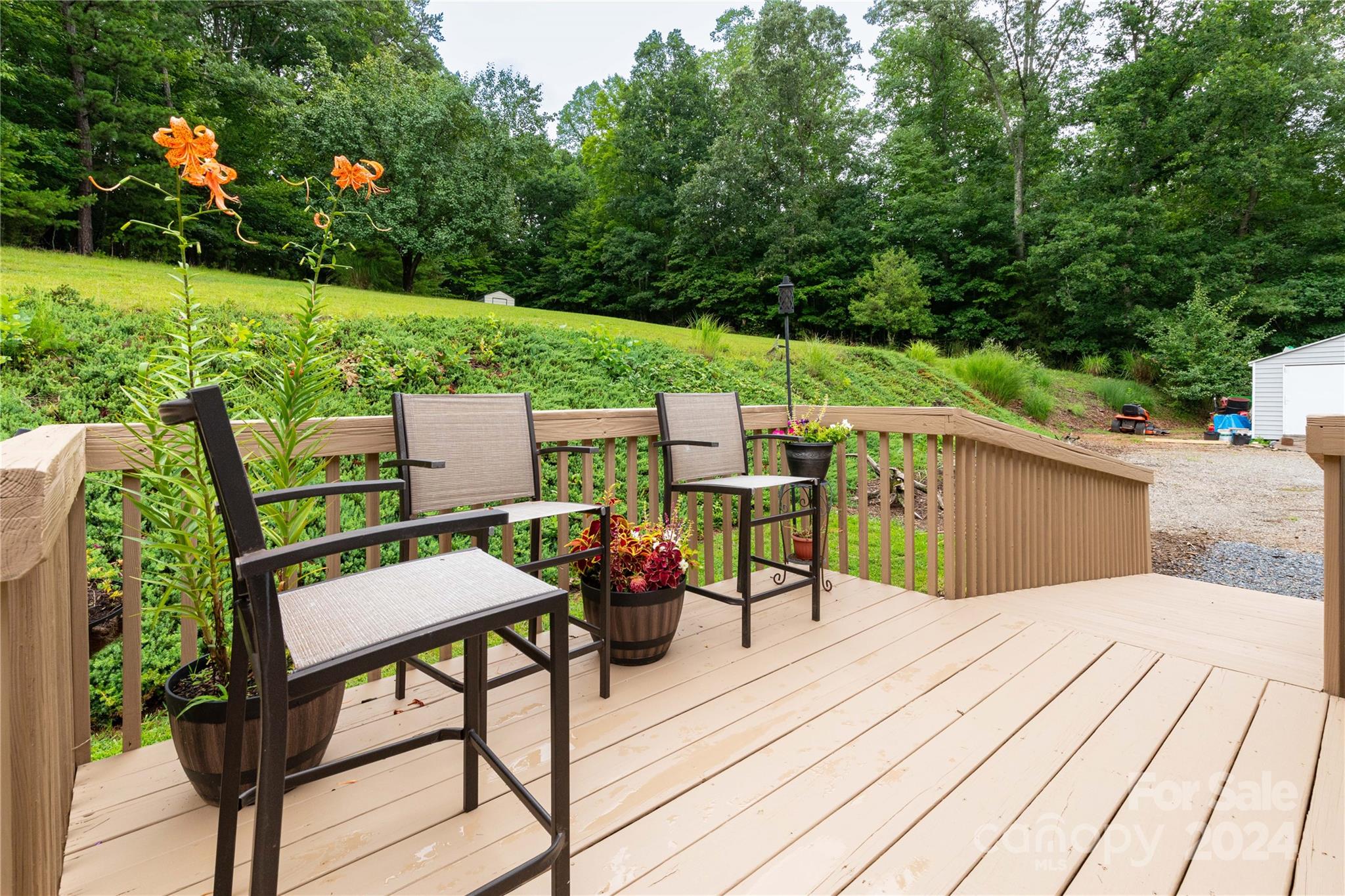 360 Beaverdam Loop Road