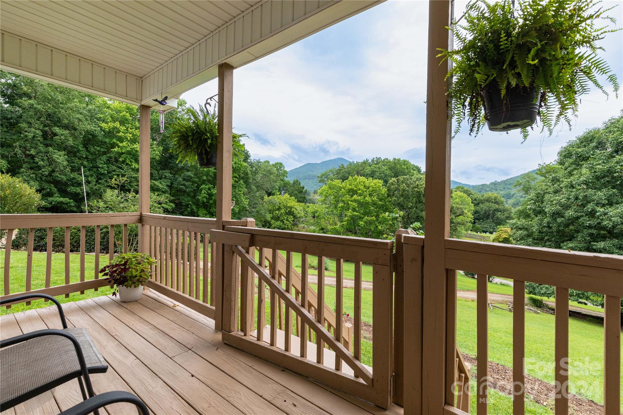 360 Beaverdam Loop Road