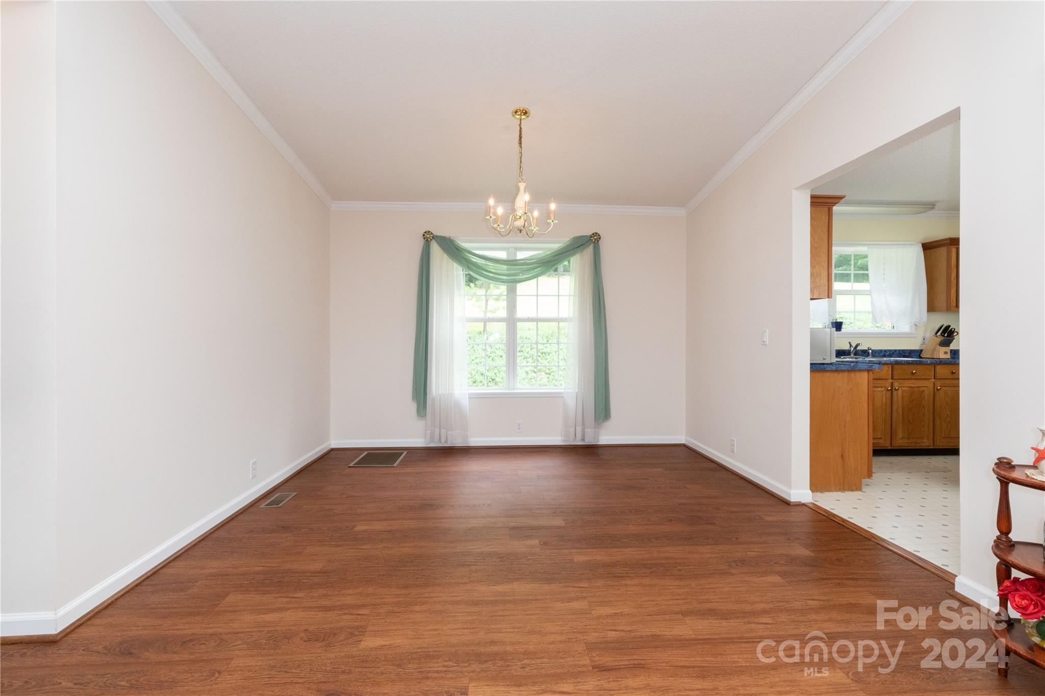 360 Beaverdam Loop Road