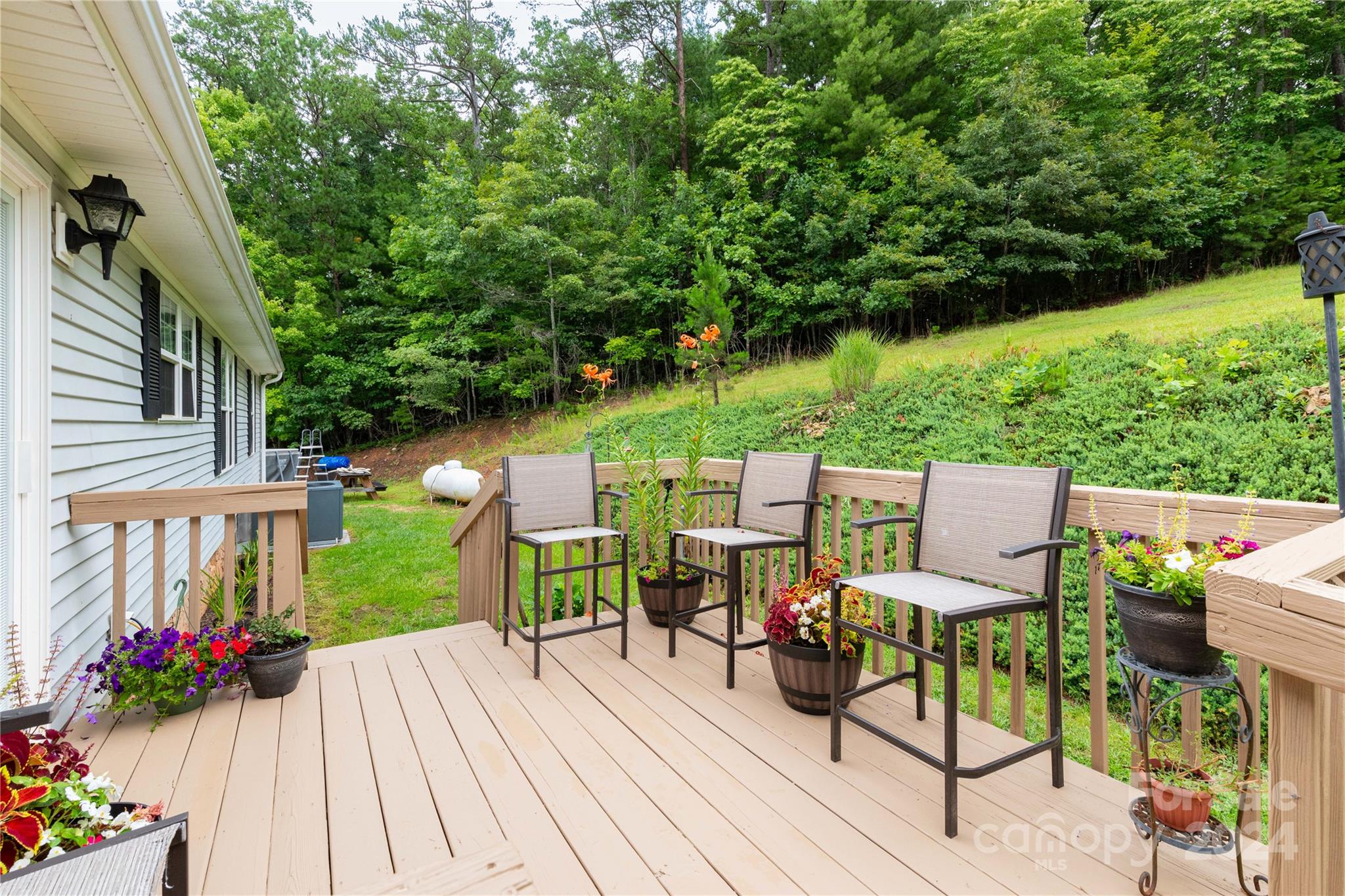 360 Beaverdam Loop Road